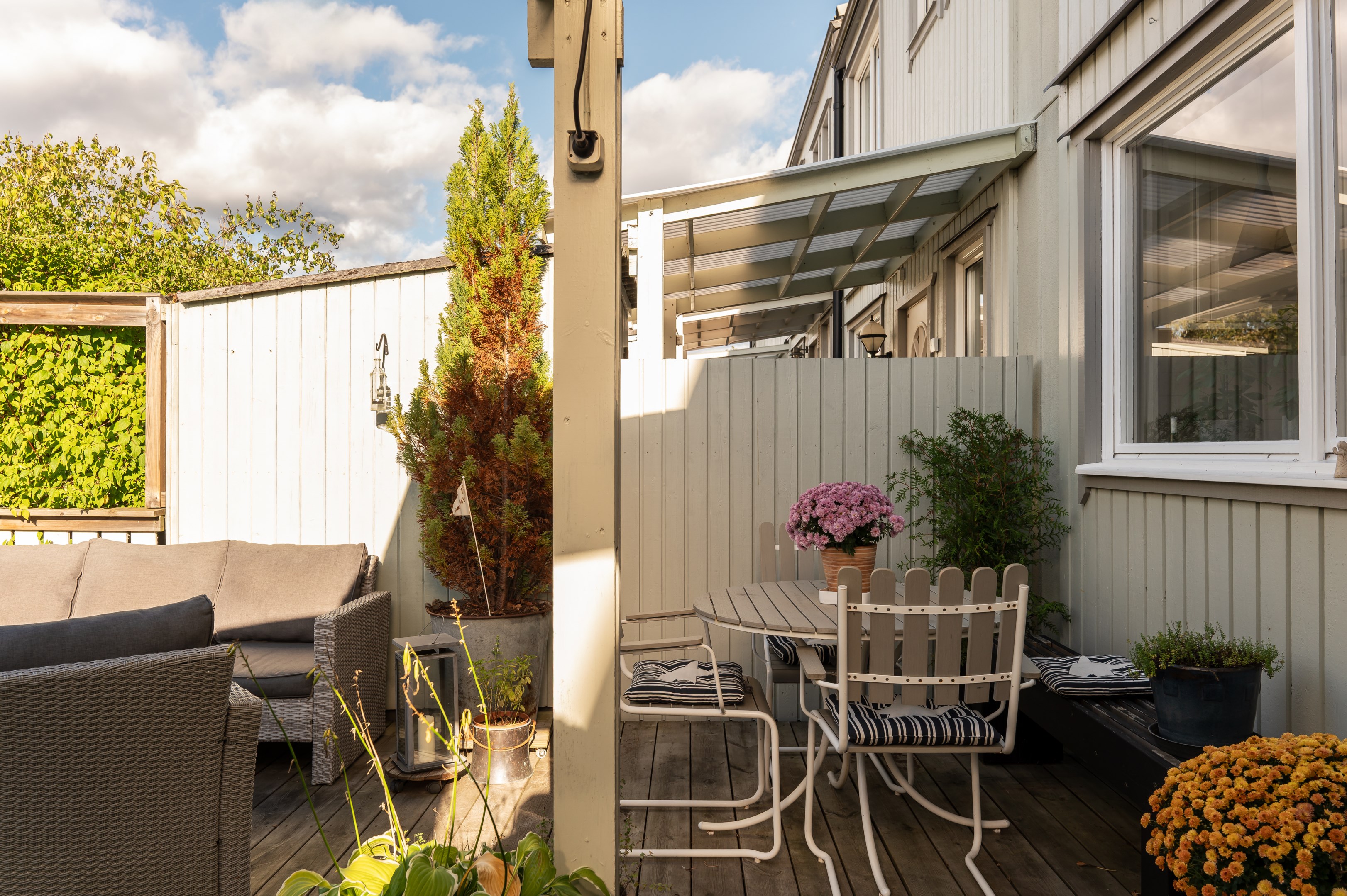 Bostadsbild från Knut Stangenbergs väg 28, Såld i Duvnäs Utskog, Nacka