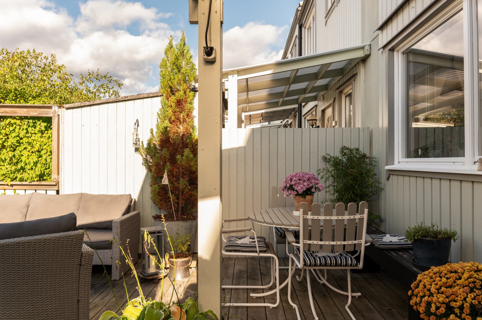 Bostadsbild från Knut Stangenbergs väg 28, Såld i Duvnäs Utskog, Nacka