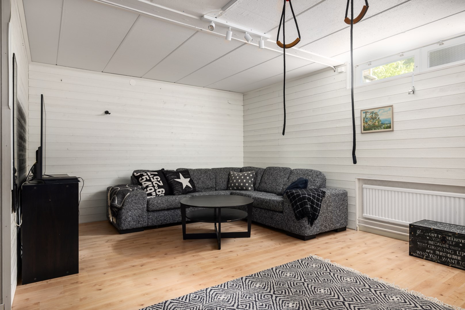 Bostadsbild från Knut Stangenbergs väg 28, Såld i Duvnäs Utskog, Nacka