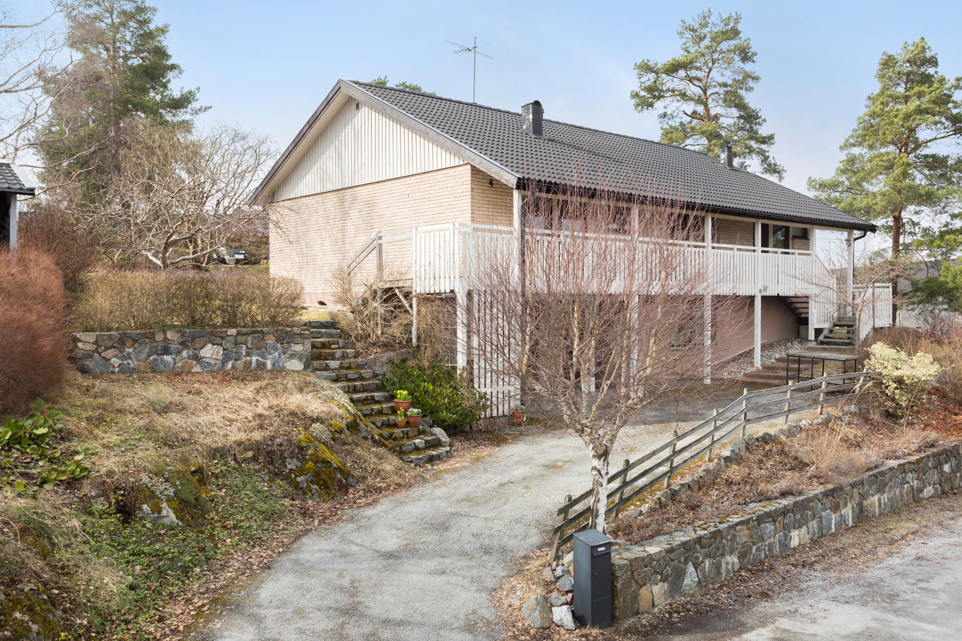 Bostadsbild från Åsavägen 4, Såld i Eknäs, Nacka