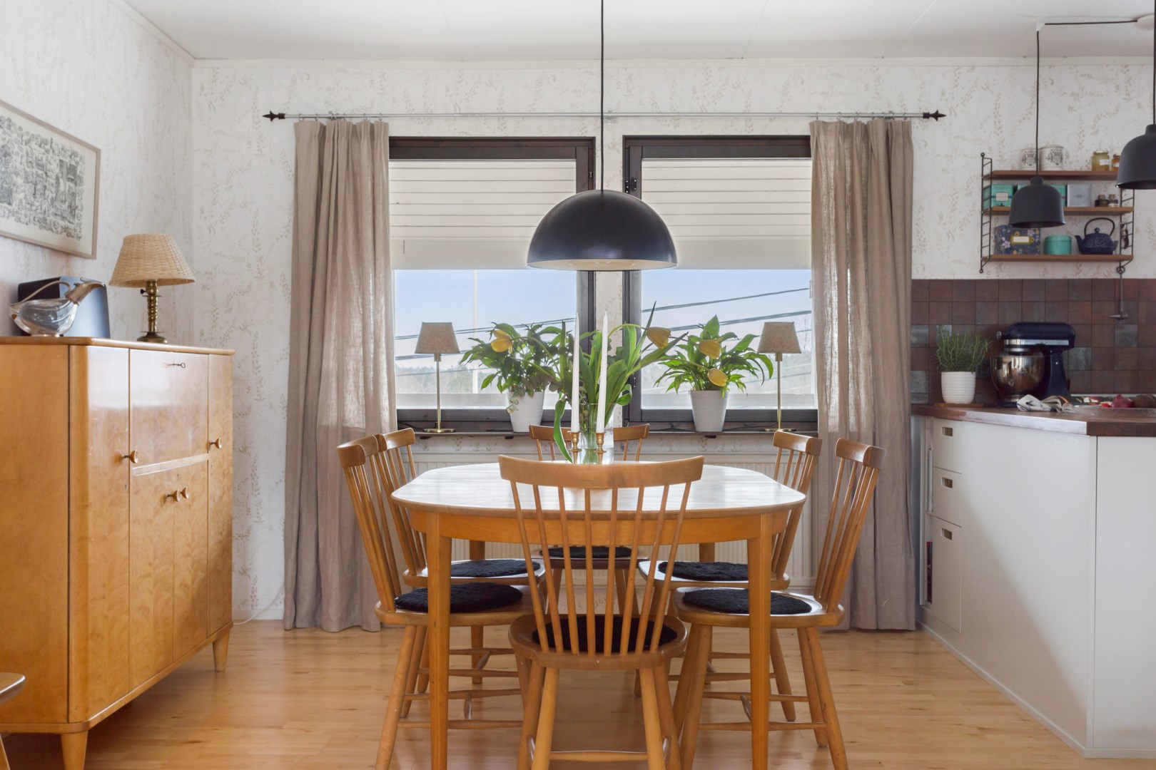 Bostadsbild från Åsavägen 4, Såld i Eknäs, Nacka