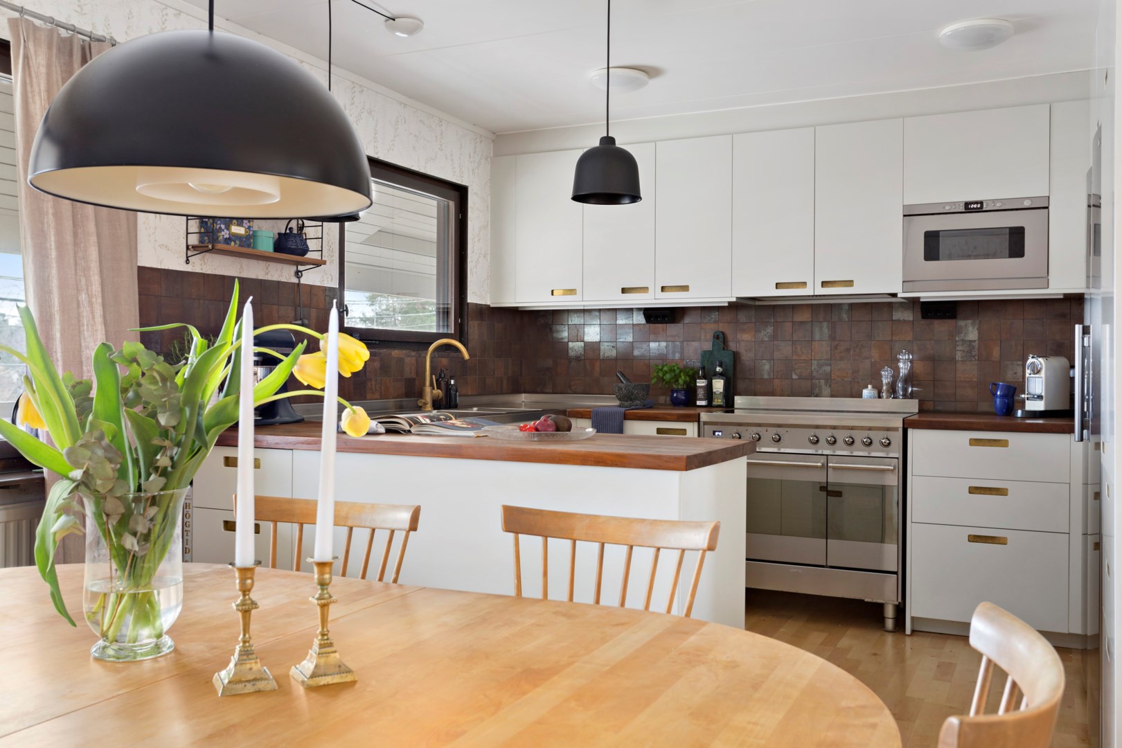 Bostadsbild från Åsavägen 4, Såld i Eknäs, Nacka