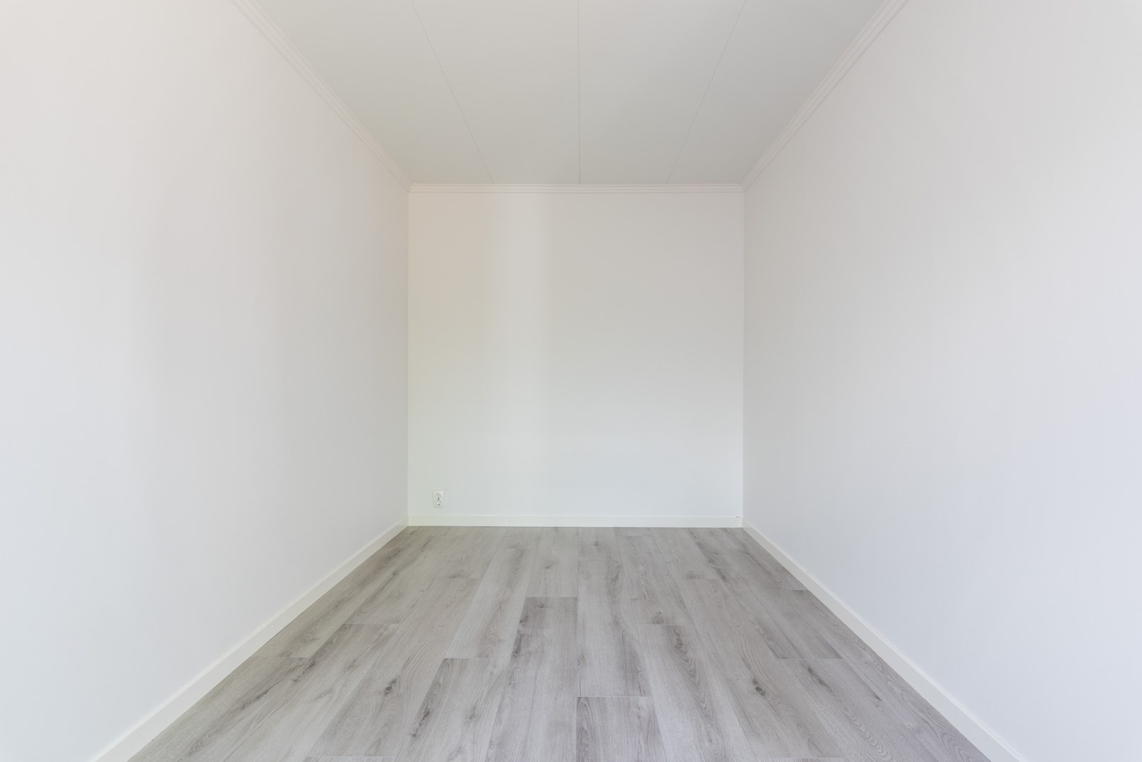 Bostadsbild från Plåtverksgatan 121, Såld i Bäckby, Västerås