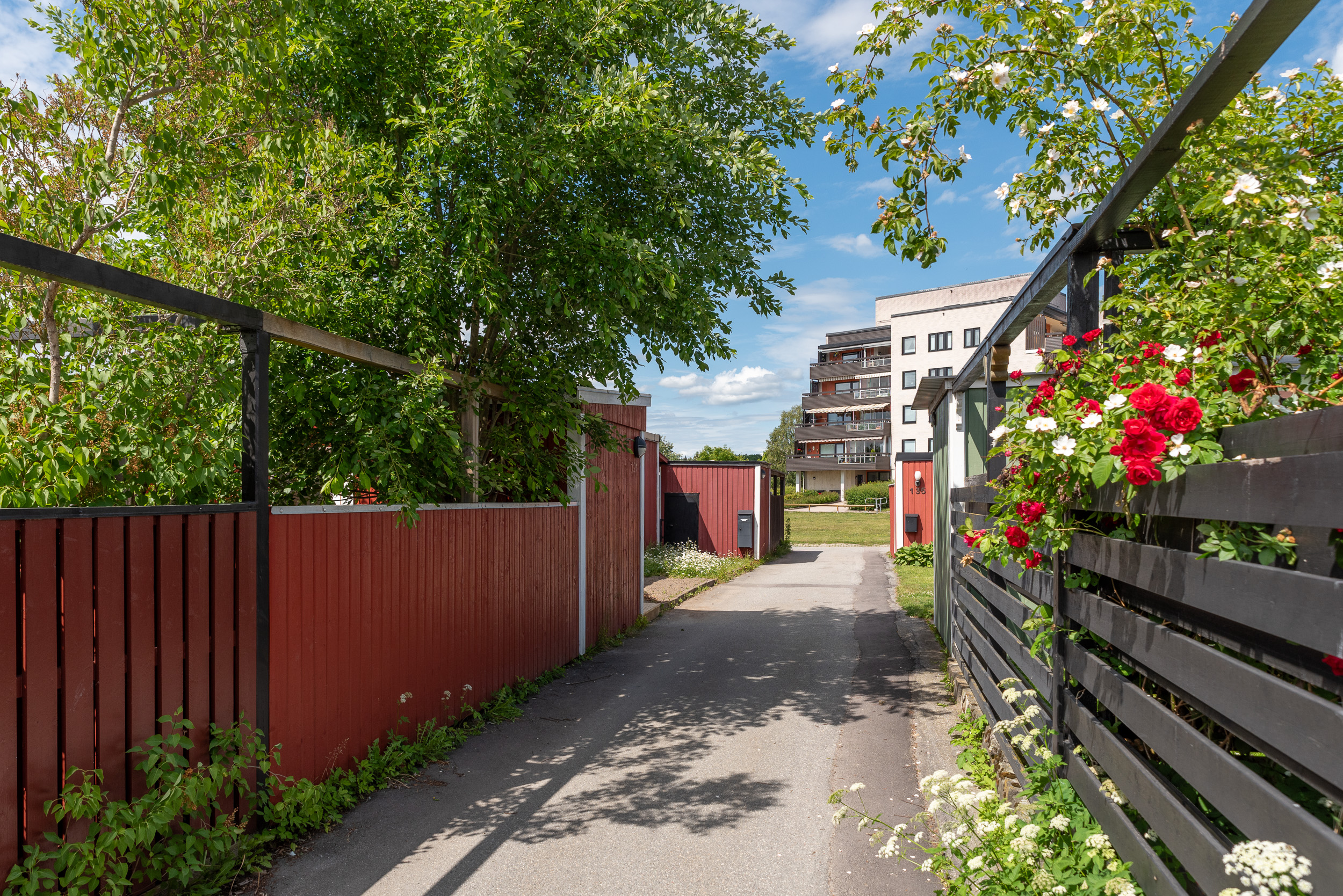 Bostadsbild från Plåtverksgatan 121, Såld i Bäckby, Västerås