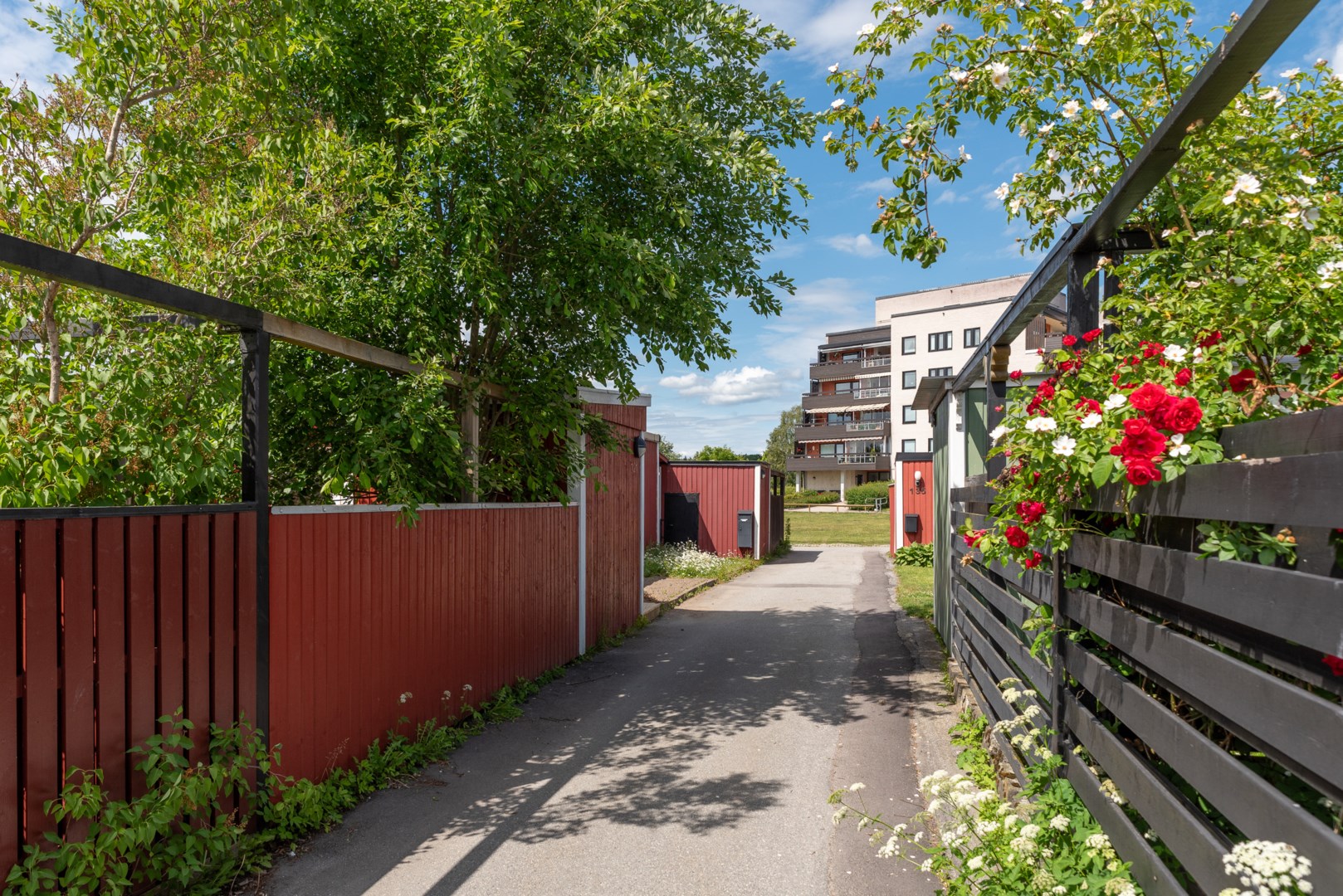 Bostadsbild från Plåtverksgatan 121, Såld i Bäckby, Västerås