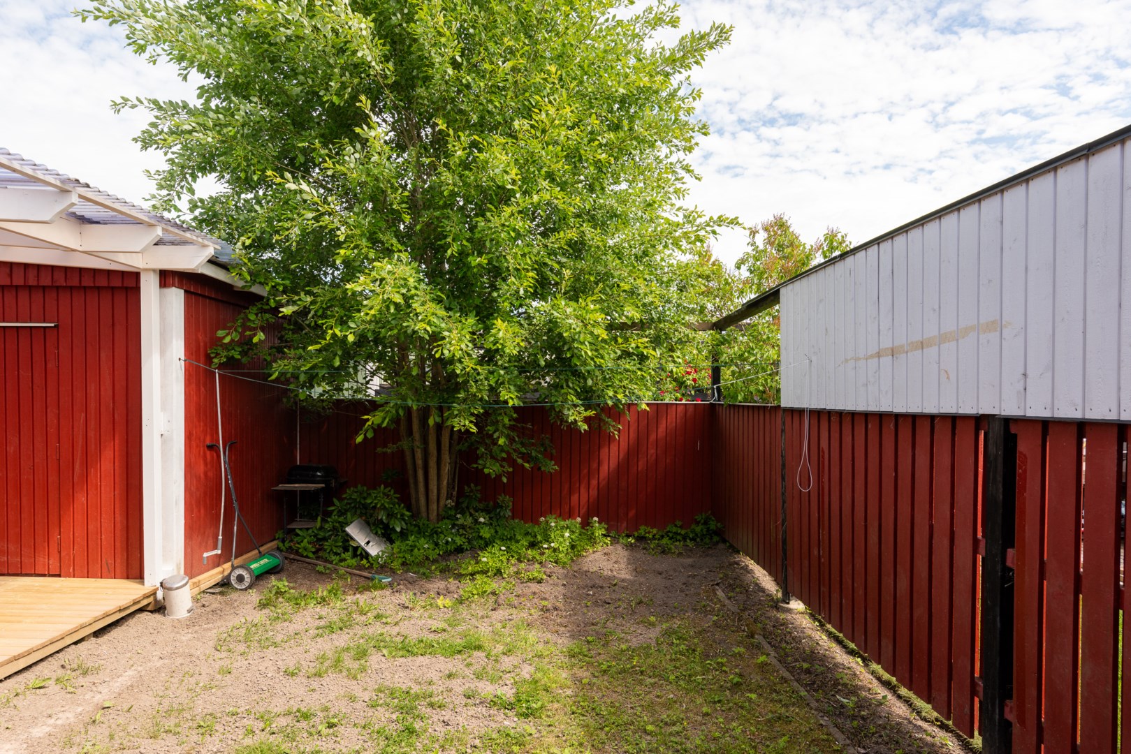 Bostadsbild från Plåtverksgatan 121, Såld i Bäckby, Västerås