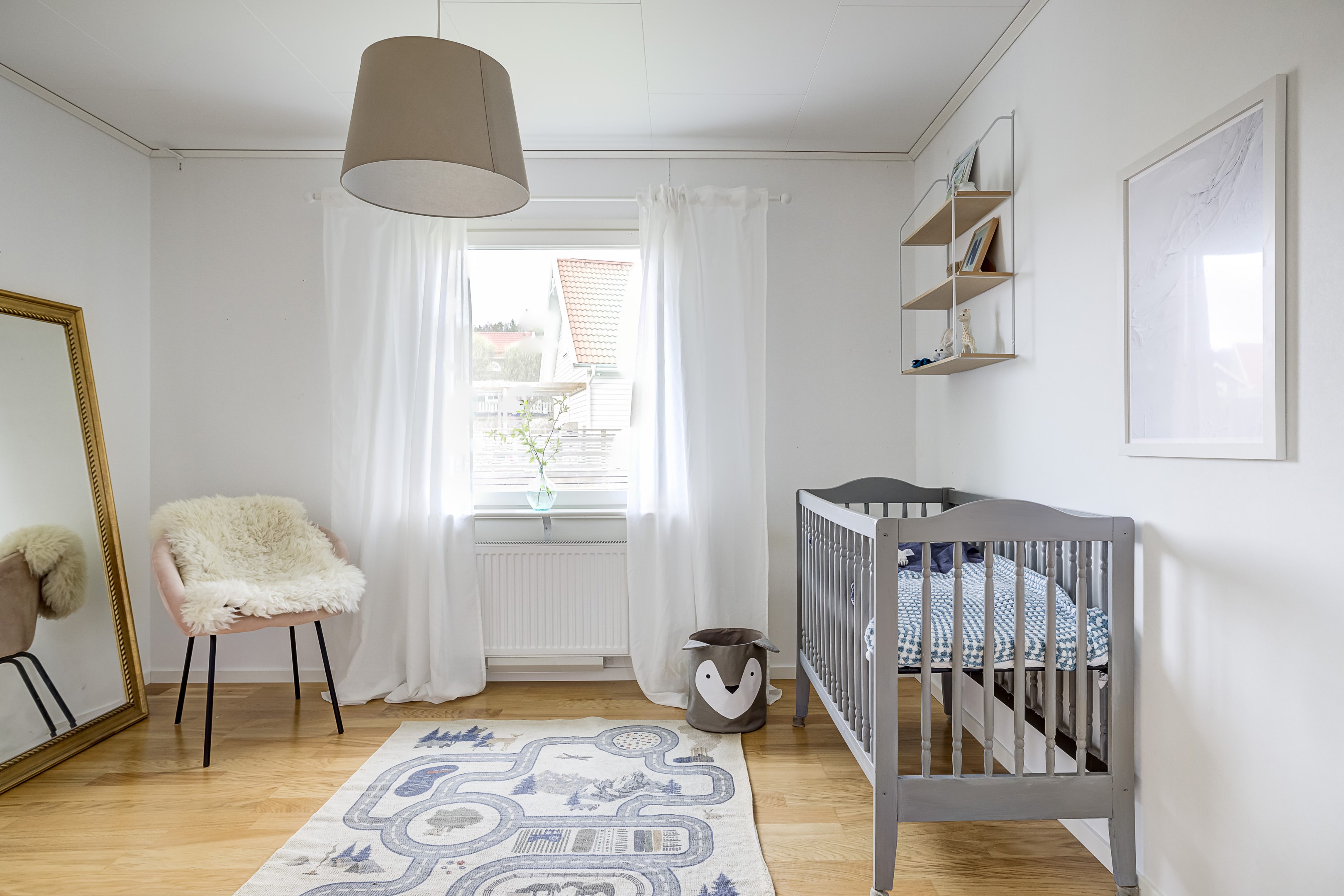 Bostadsbild från Mistelvägen 9, Såld i Örsundsbro, Enköping