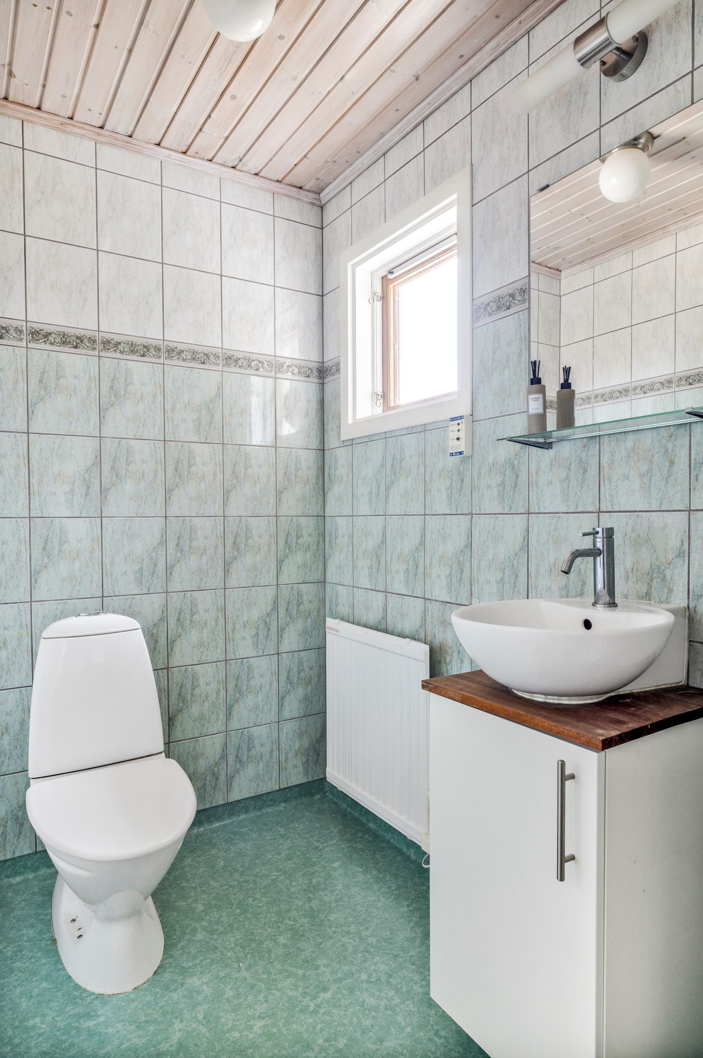 Bostadsbild från Slingervägen 1, Såld i Järlåsa, Uppsala