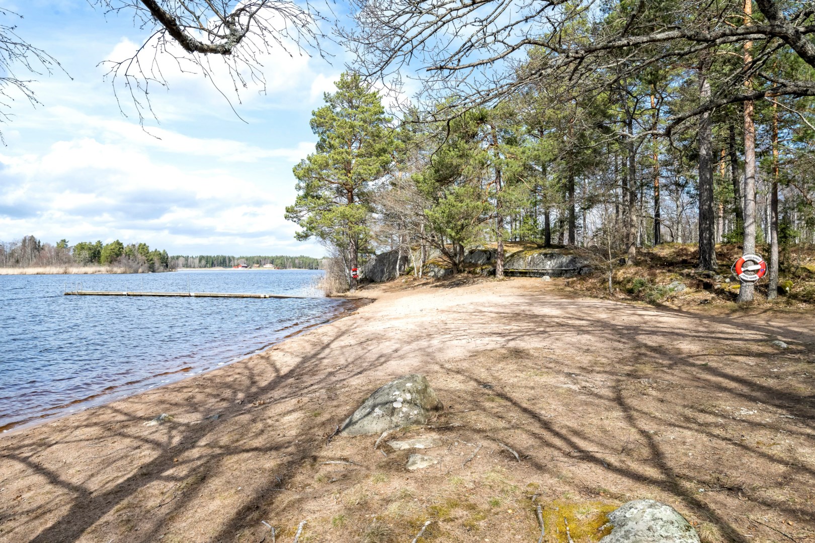 Bostadsbild från Slingervägen 1, Såld i Järlåsa, Uppsala