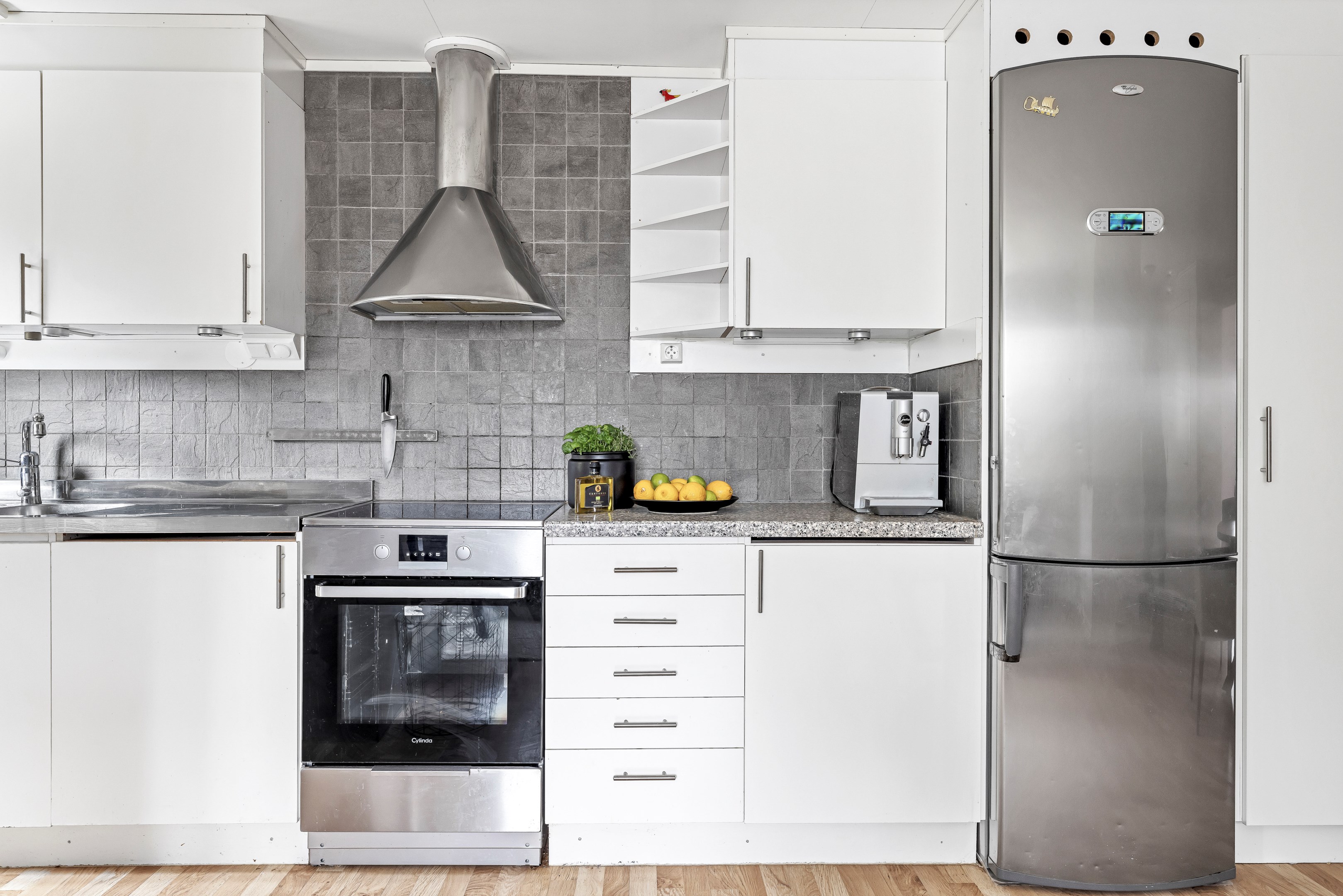 Bostadsbild från Slingervägen 1, Såld i Järlåsa, Uppsala