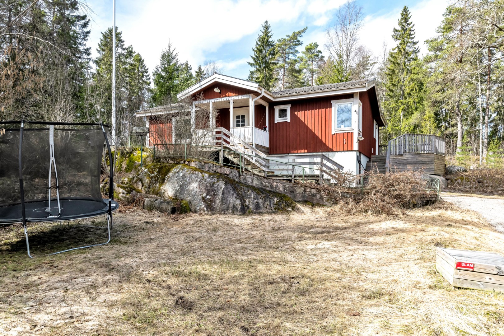 Bostadsbild från Slingervägen 1, Såld i Järlåsa, Uppsala