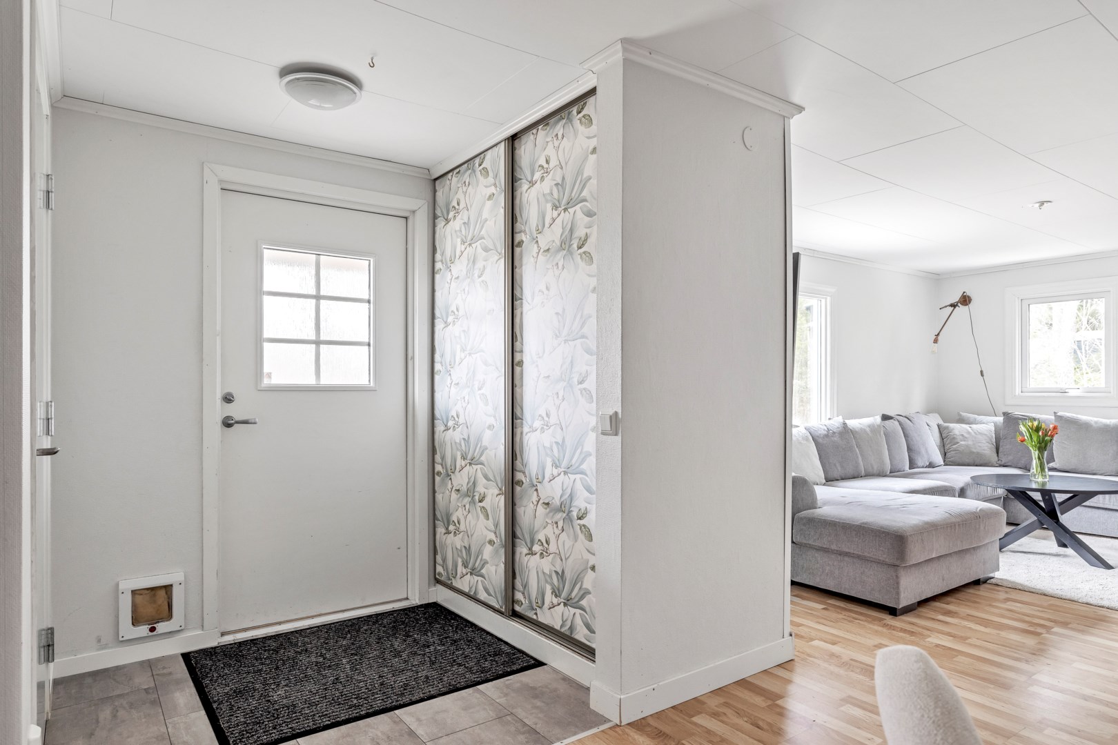 Bostadsbild från Slingervägen 1, Såld i Järlåsa, Uppsala