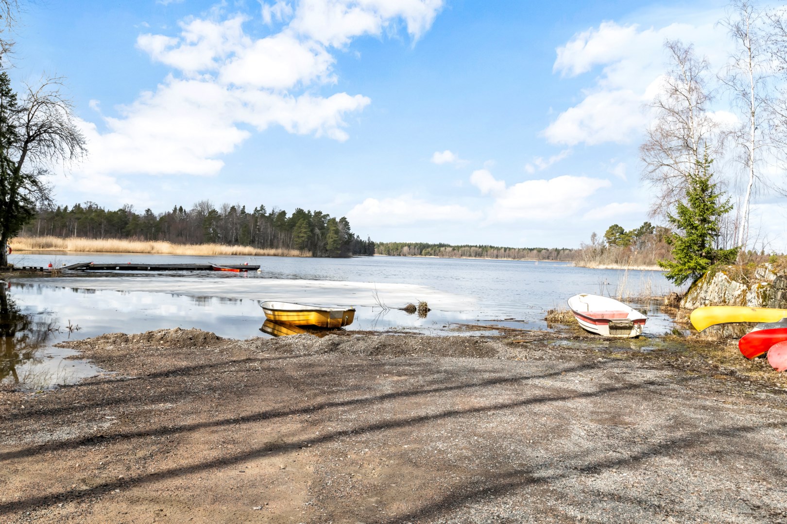 Bostadsbild från Slingervägen 1, Såld i Järlåsa, Uppsala