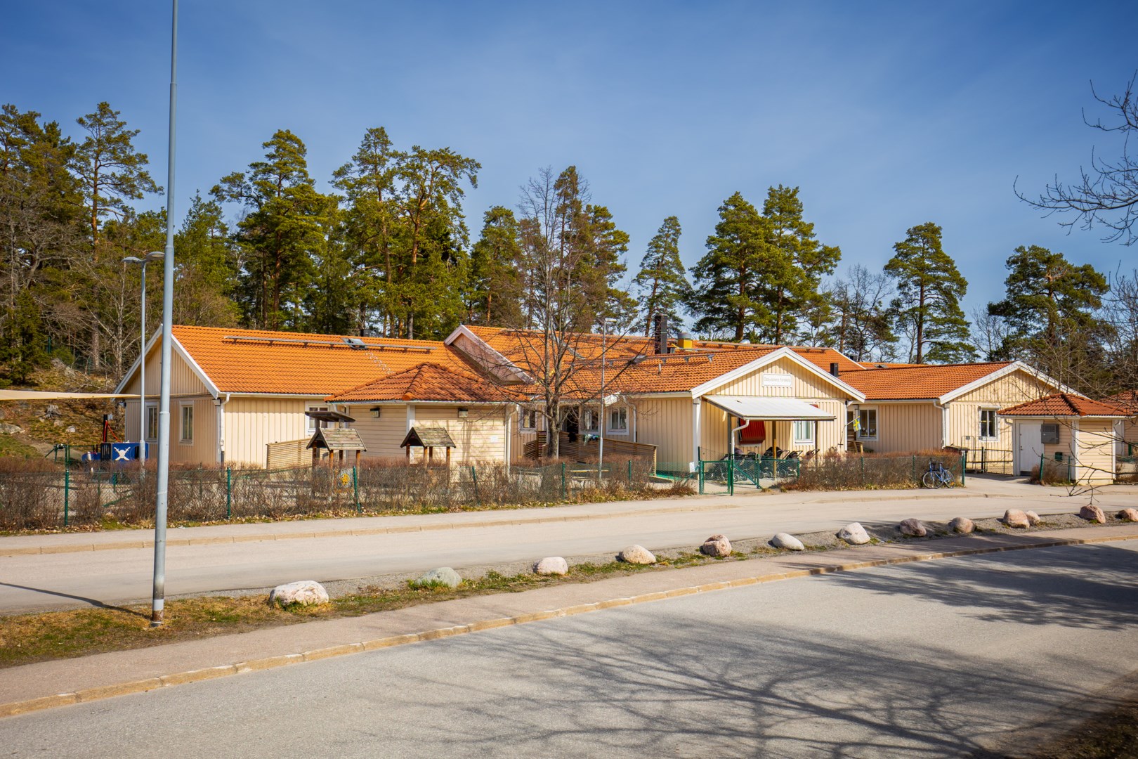 Bostadsbild från Lövsångarvägen 3, Såld i Ösbydalen, Värmdö