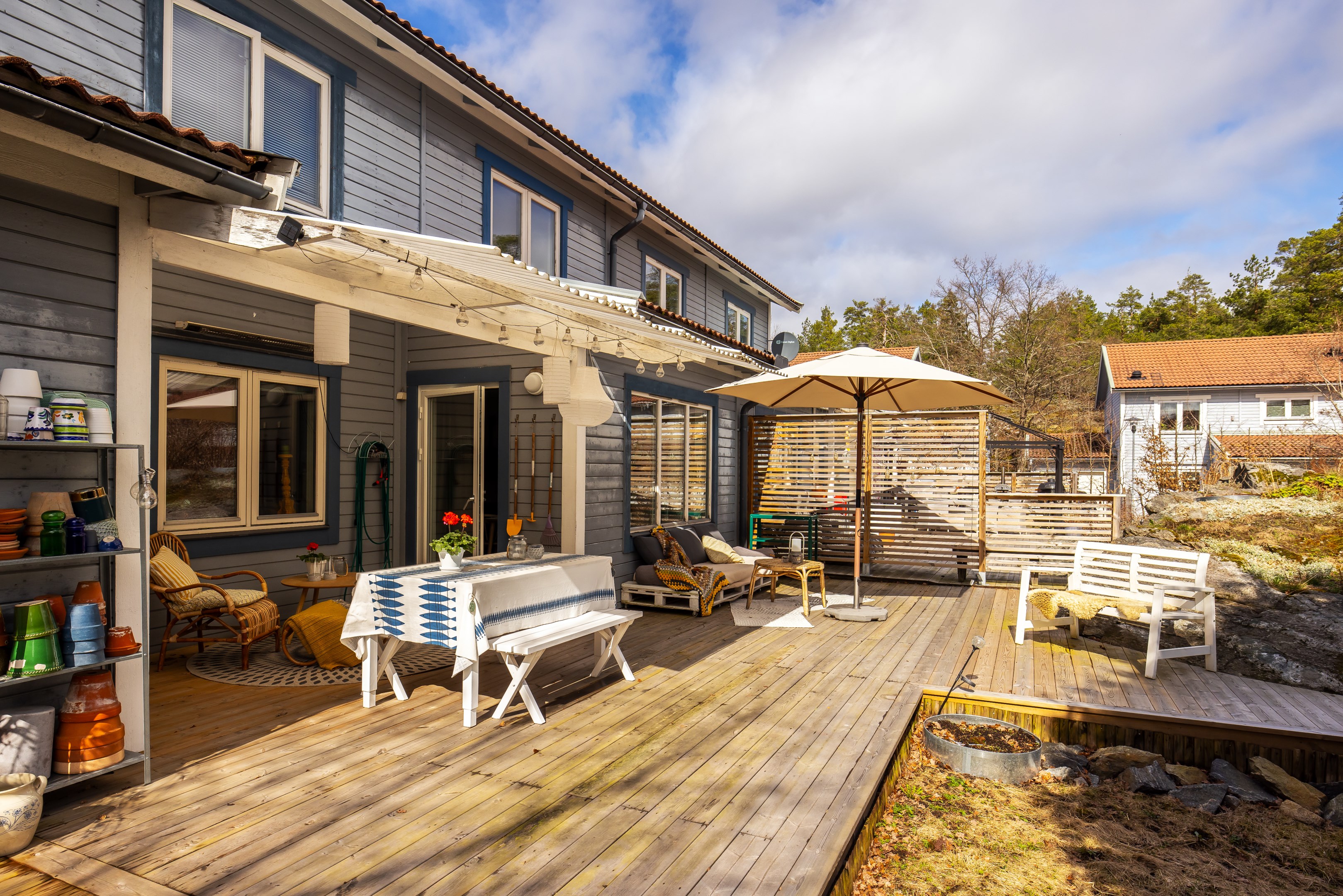 Bostadsbild från Lövsångarvägen 3, Såld i Ösbydalen, Värmdö