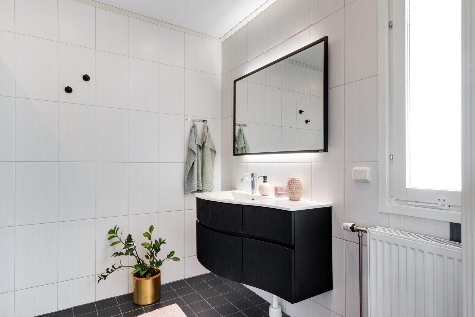 Bostadsbild från Frötuna 15, Såld i Karby Lindbacken, Uppsala