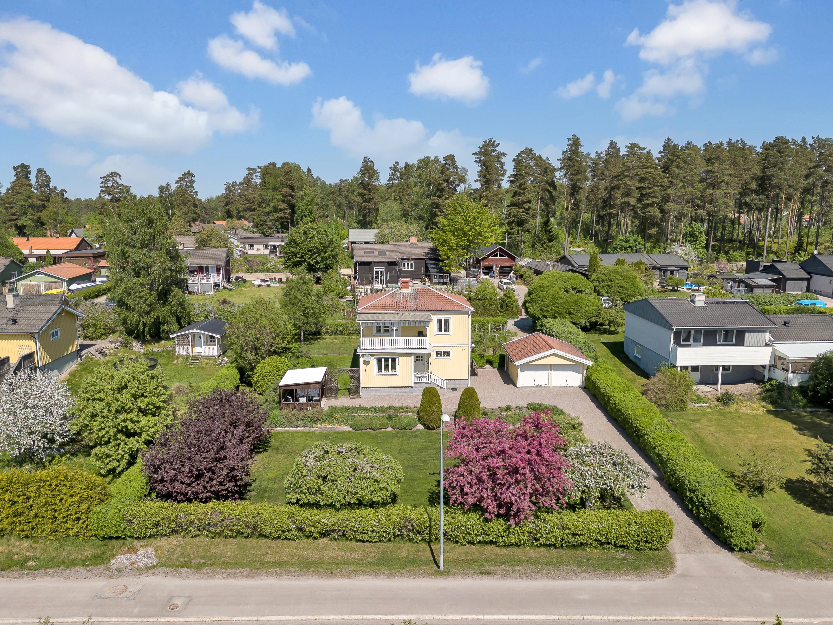 Bostadsbild från Salavägen 37, Såld i Järlåsa, Uppsala