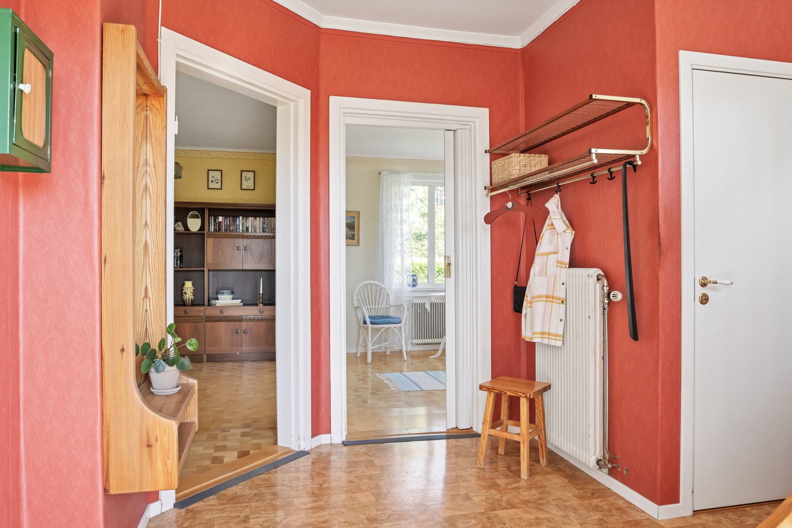 Bostadsbild från Salavägen 37, Såld i Järlåsa, Uppsala