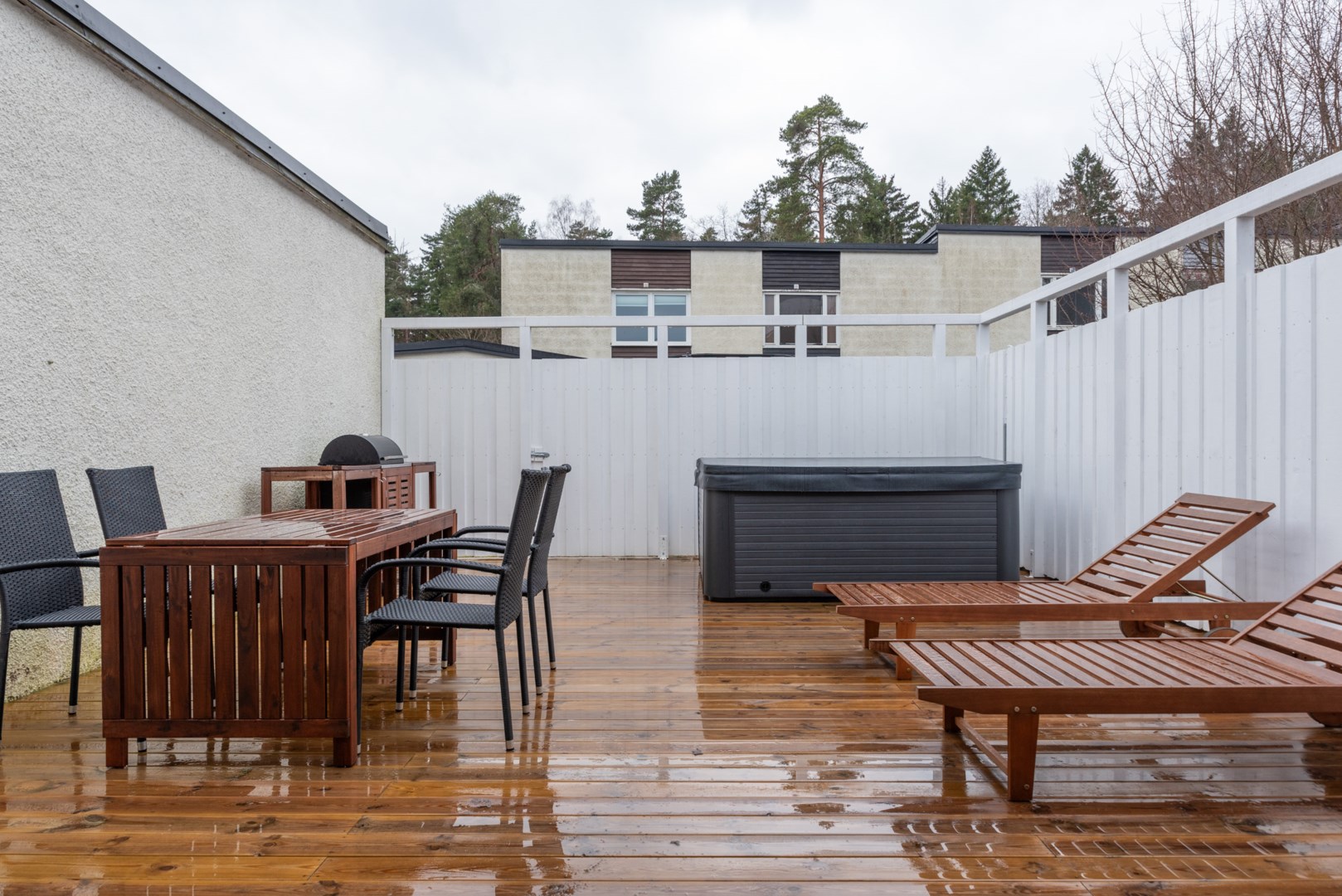 Bostadsbild från Liegatan 214, Såld i Hammarby, Västerås