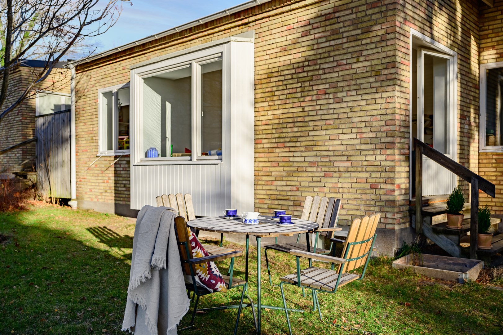 Trädgård i sommarskrud