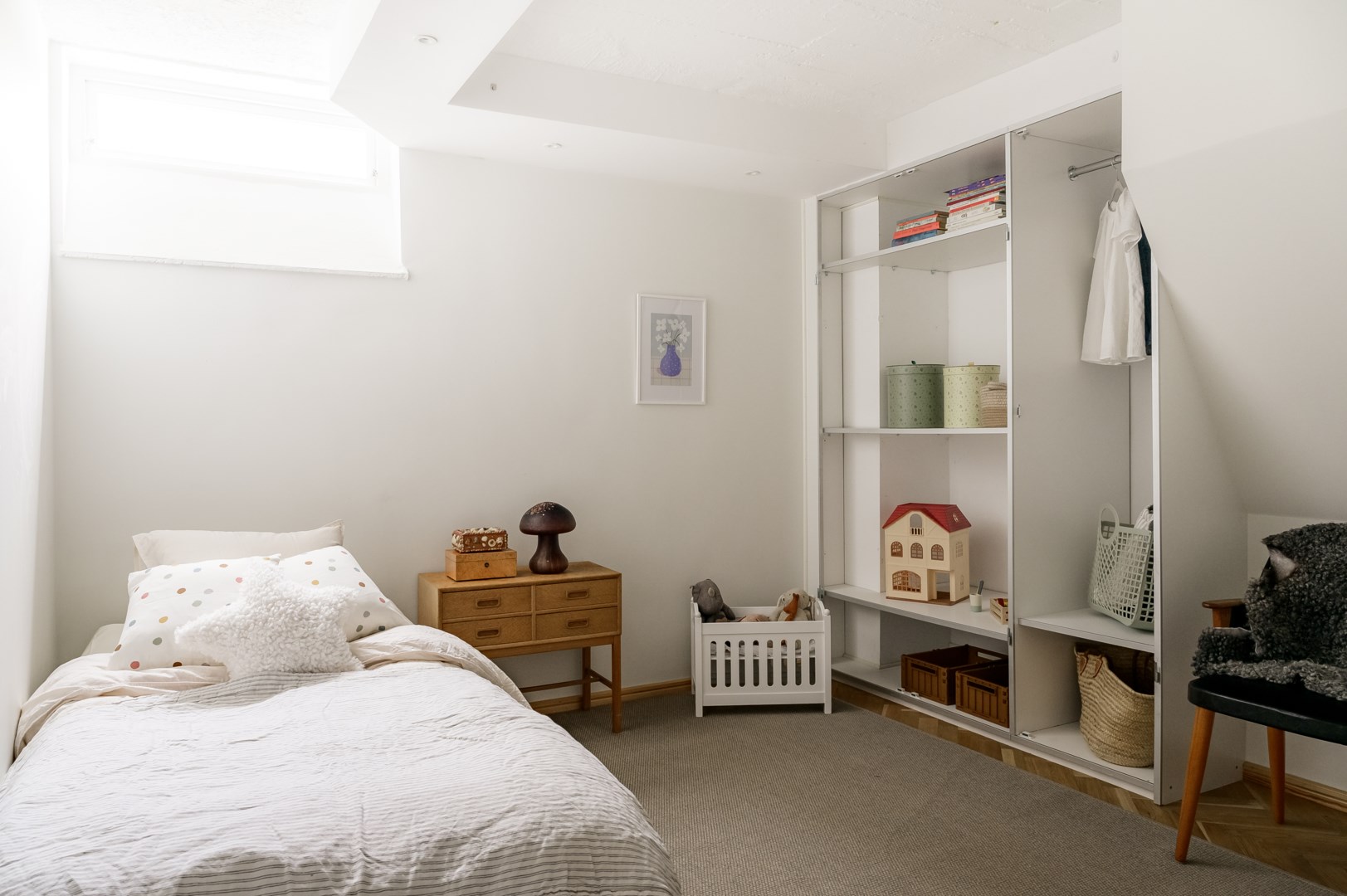 Bostadsbild från Thun-Ollevägen 11, Såld i Lugnet, Värmdö