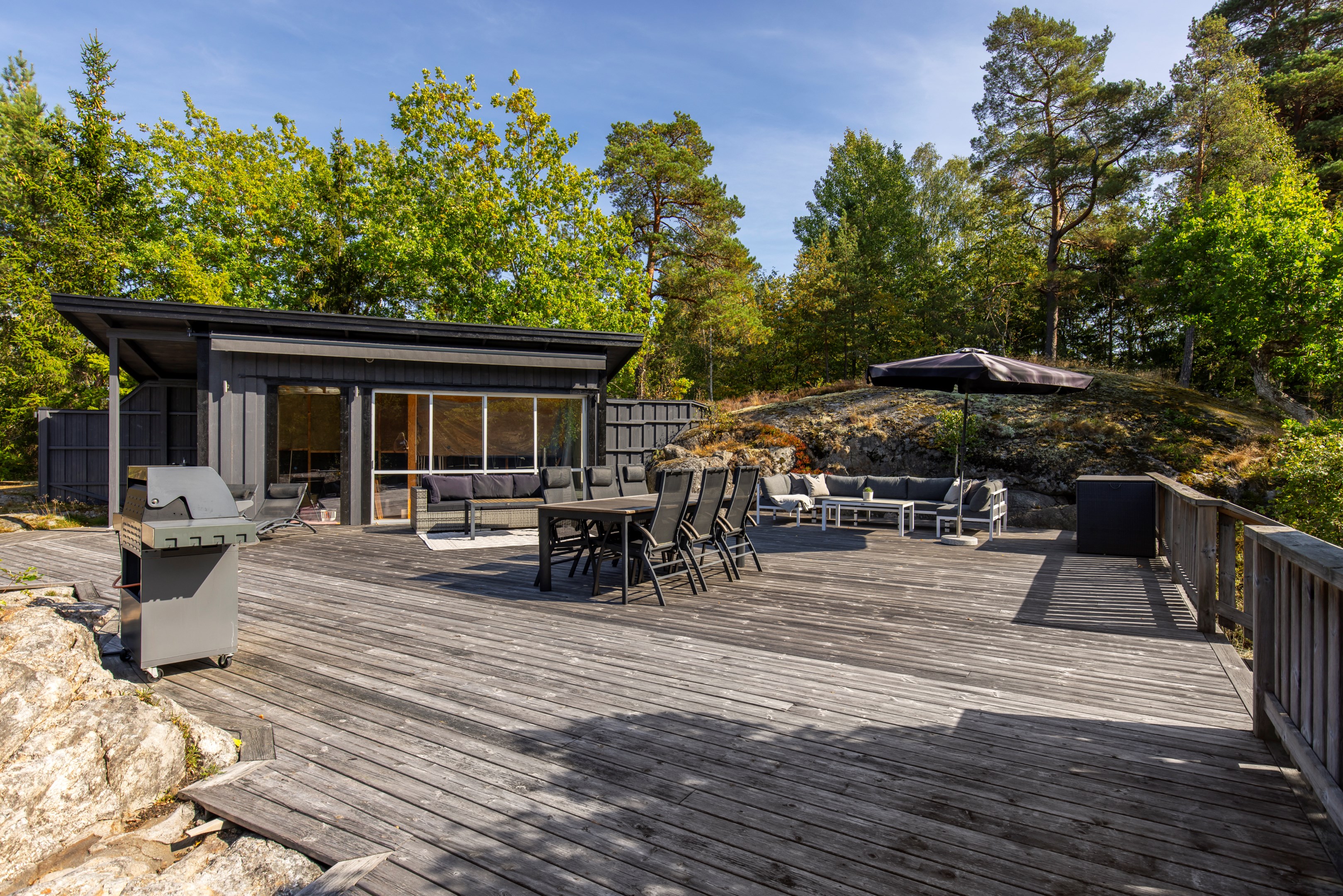 Bostadsbild från Jakthornsvägen 23, Såld i Herrviksnäs, Värmdö