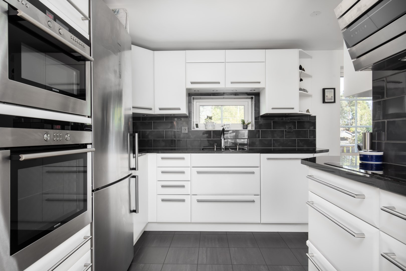 Bostadsbild från Jakthornsvägen 23, Såld i Herrviksnäs, Värmdö