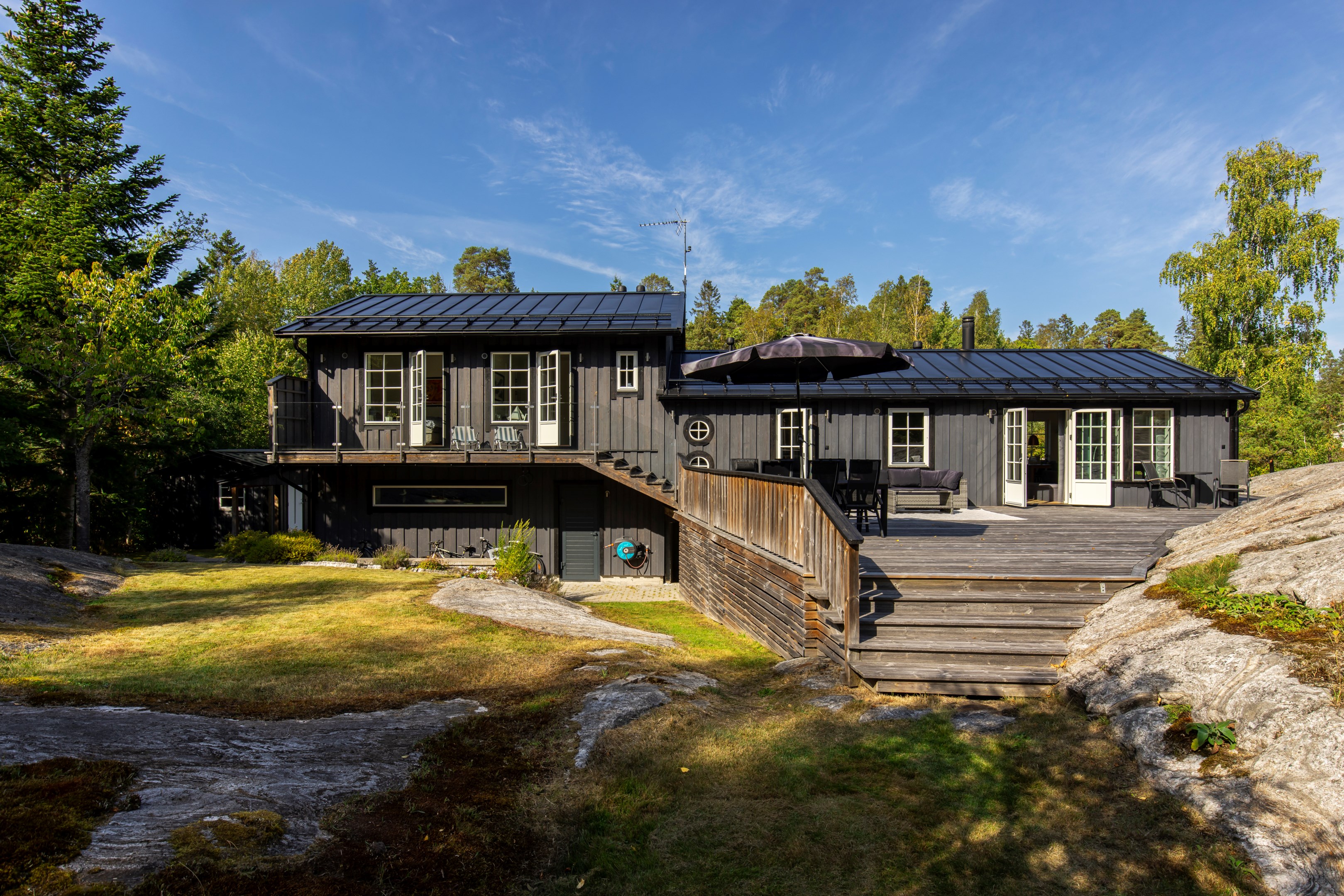 Bostadsbild från Jakthornsvägen 23, Såld i Herrviksnäs, Värmdö