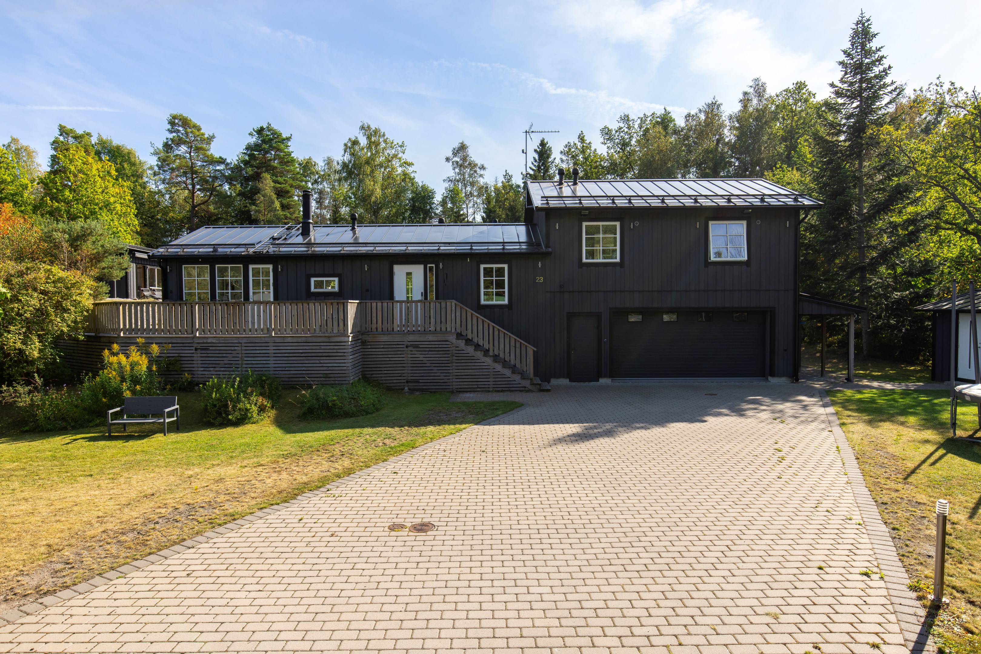 Bostadsbild från Jakthornsvägen 23, Såld i Herrviksnäs, Värmdö