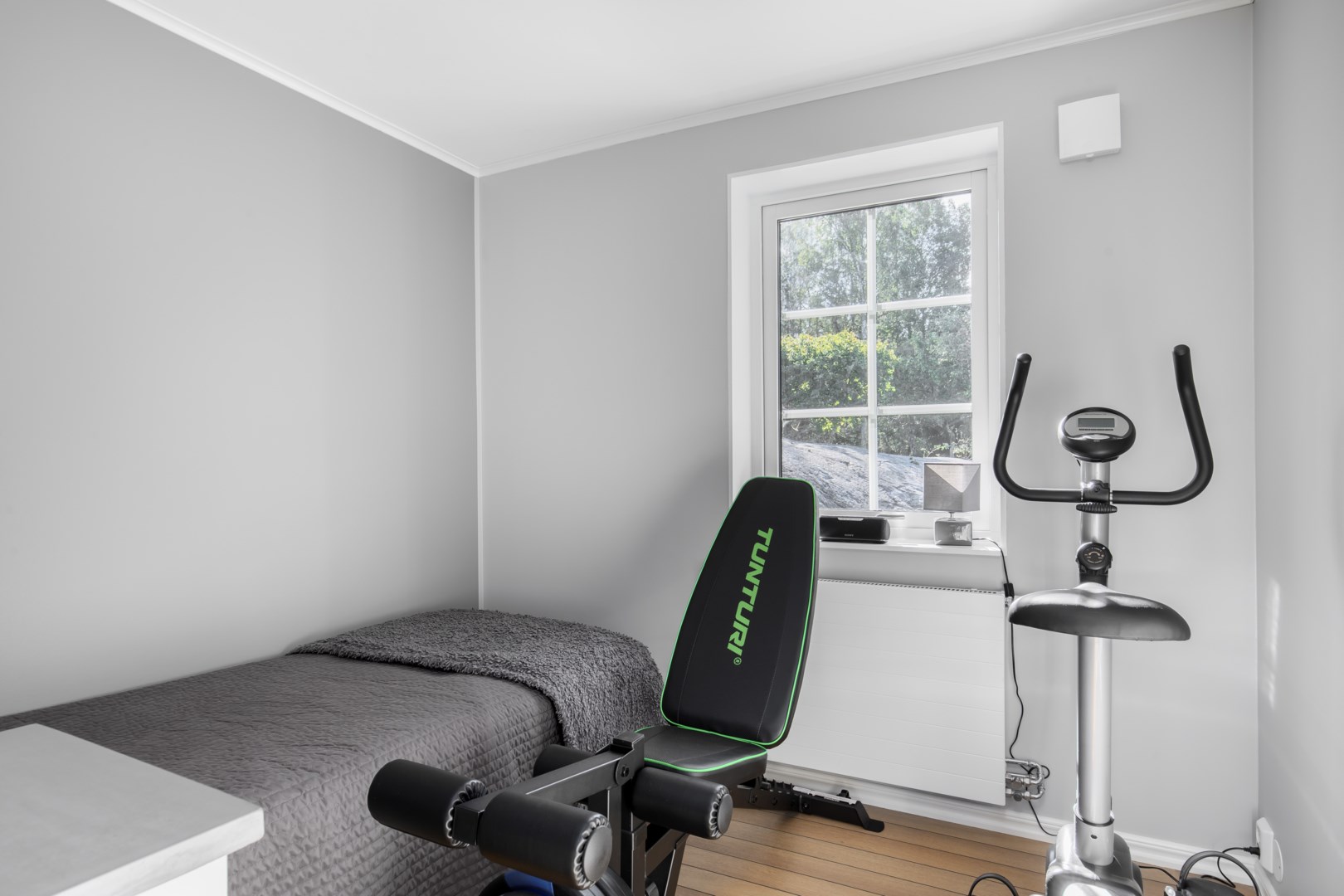 Bostadsbild från Jakthornsvägen 23, Såld i Herrviksnäs, Värmdö