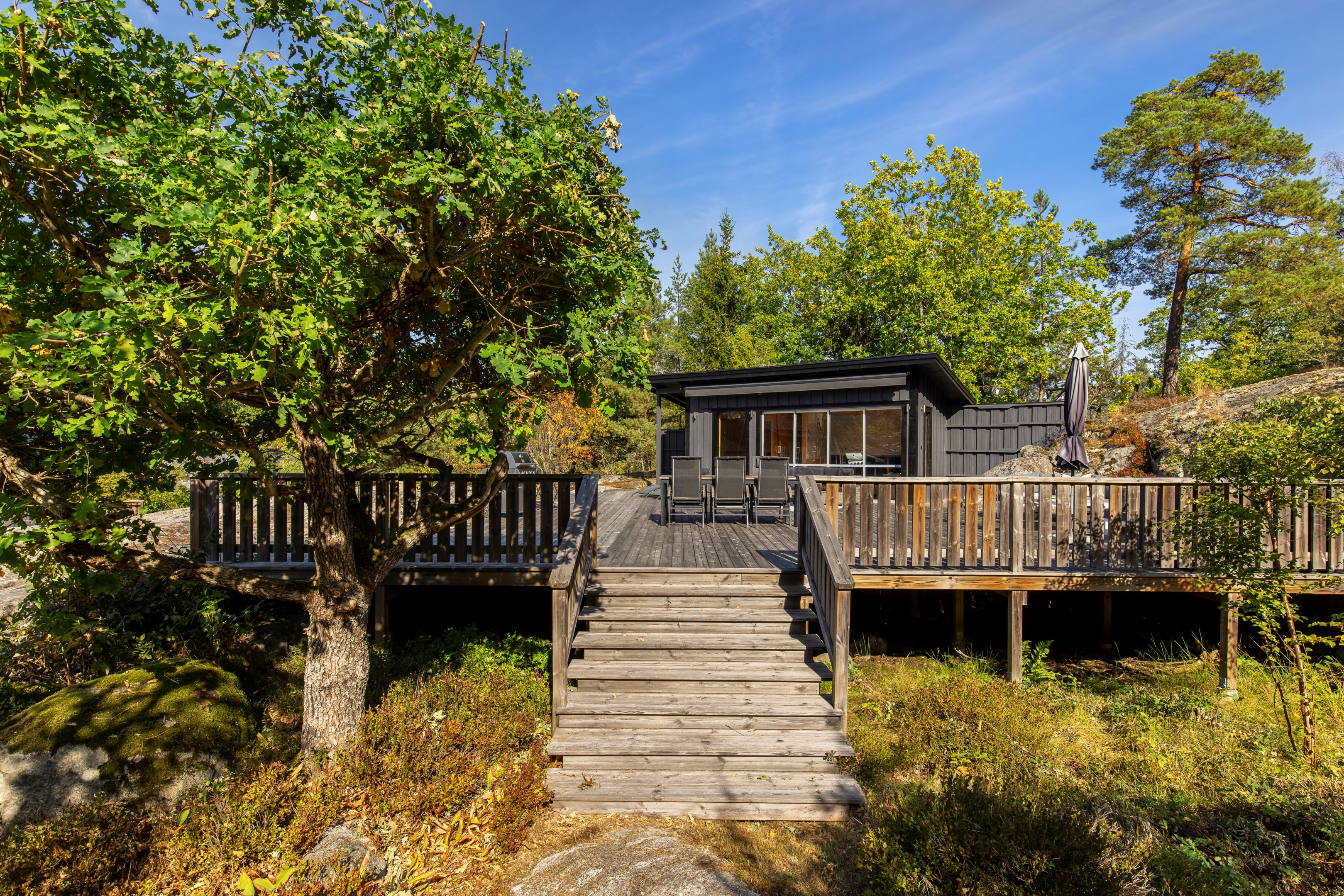 Bostadsbild från Jakthornsvägen 23, Såld i Herrviksnäs, Värmdö