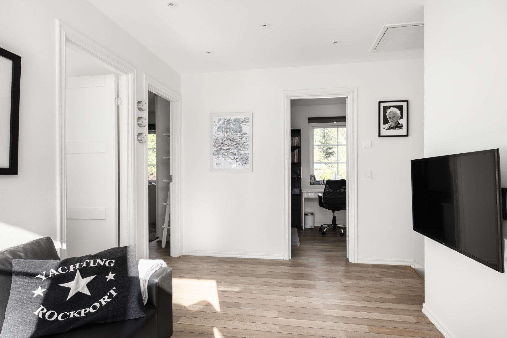 Bostadsbild från Jakthornsvägen 23, Såld i Herrviksnäs, Värmdö