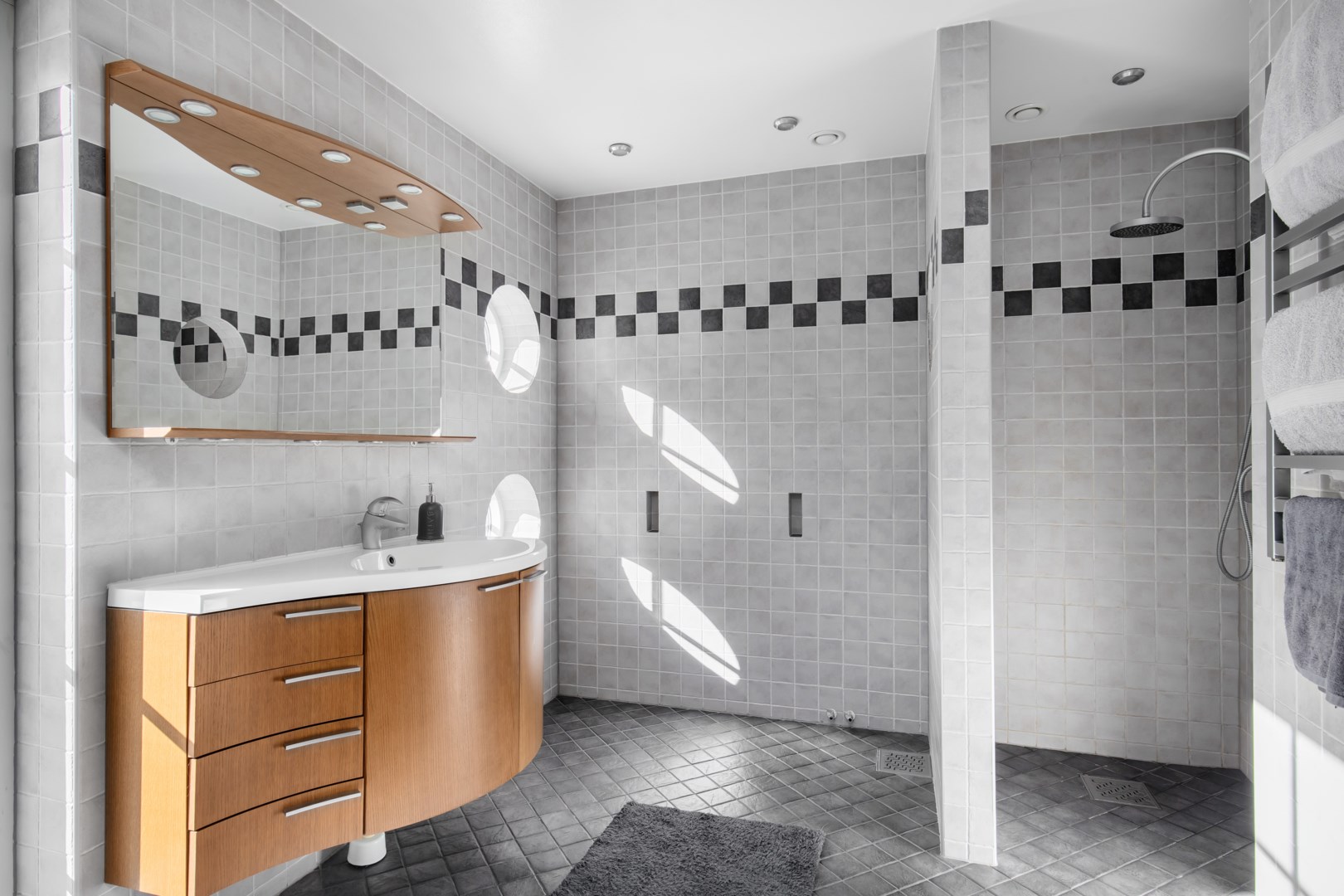 Bostadsbild från Jakthornsvägen 23, Såld i Herrviksnäs, Värmdö