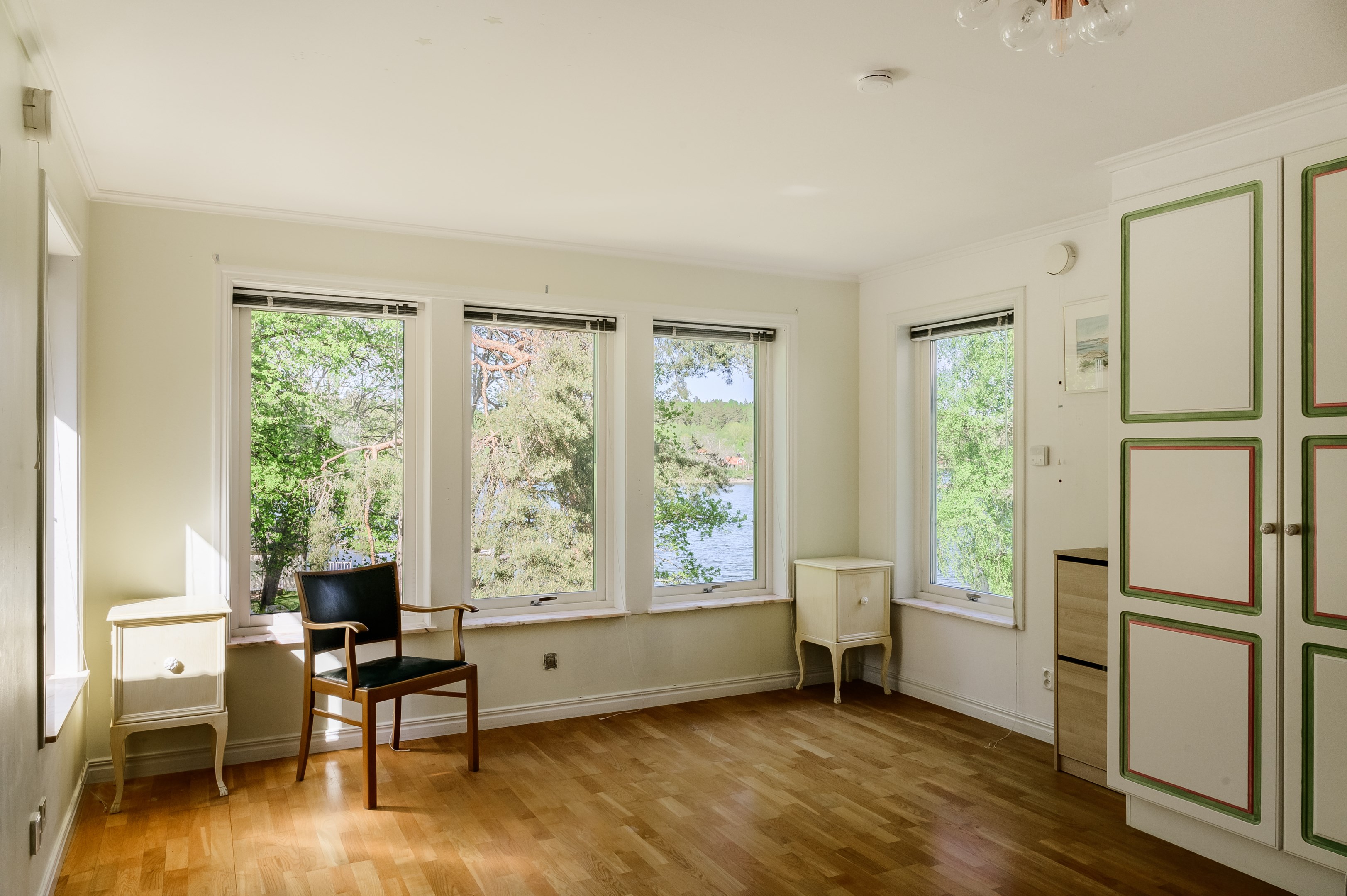 Sovrum/allrum övre plan