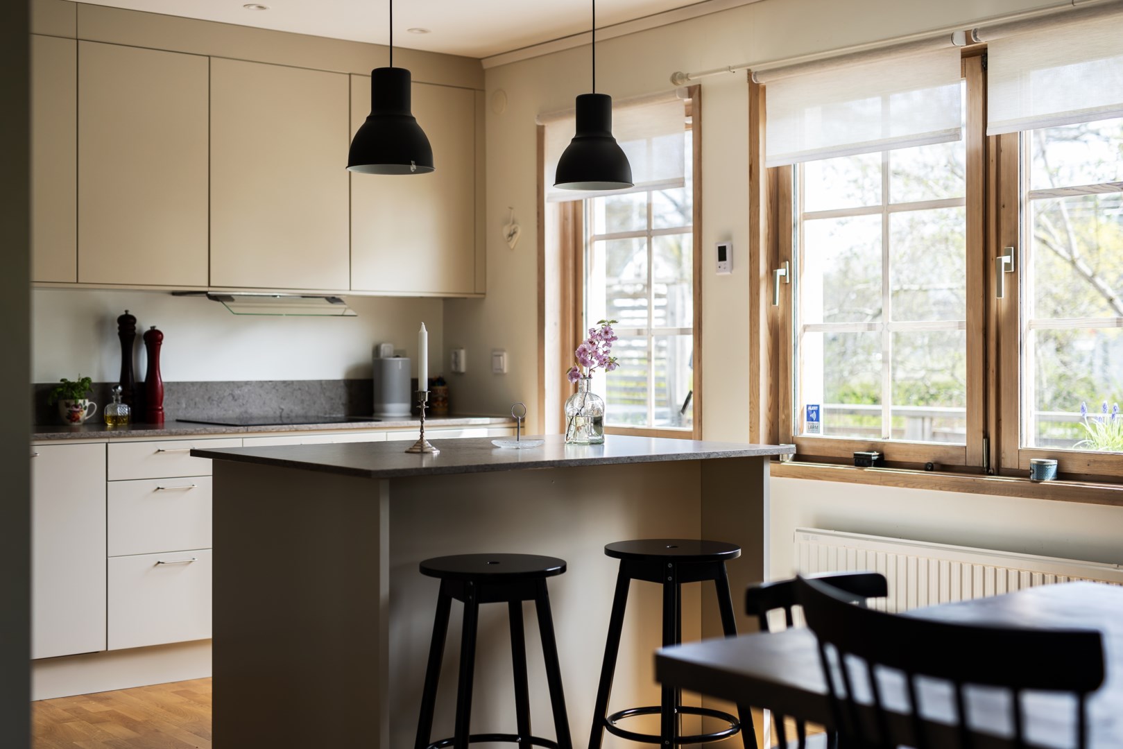 Bostadsbild från Lövdalsvägen 7, Såld i Björknäs, Nacka