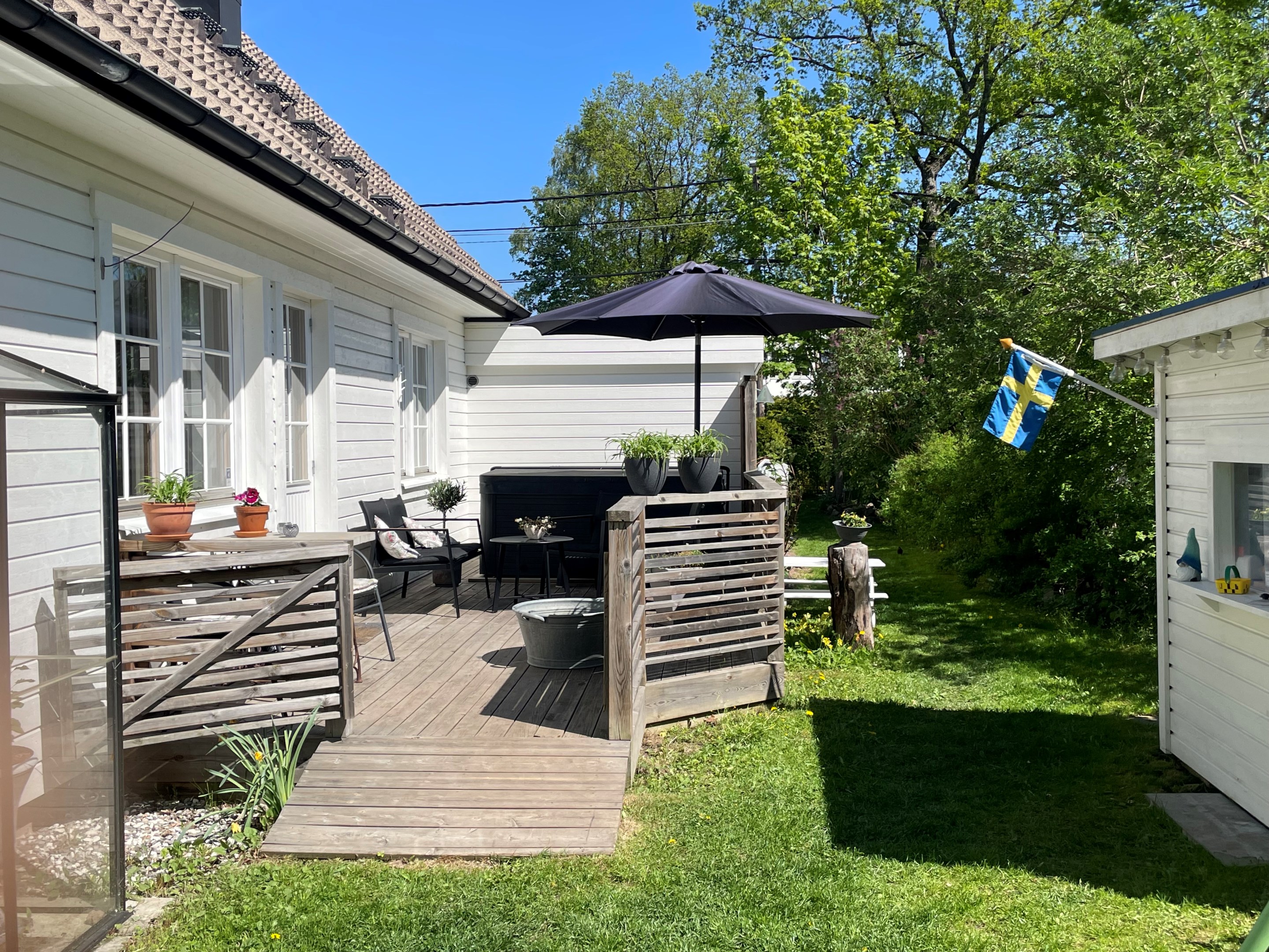 Bostadsbild från Lövdalsvägen 7, Såld i Björknäs, Nacka