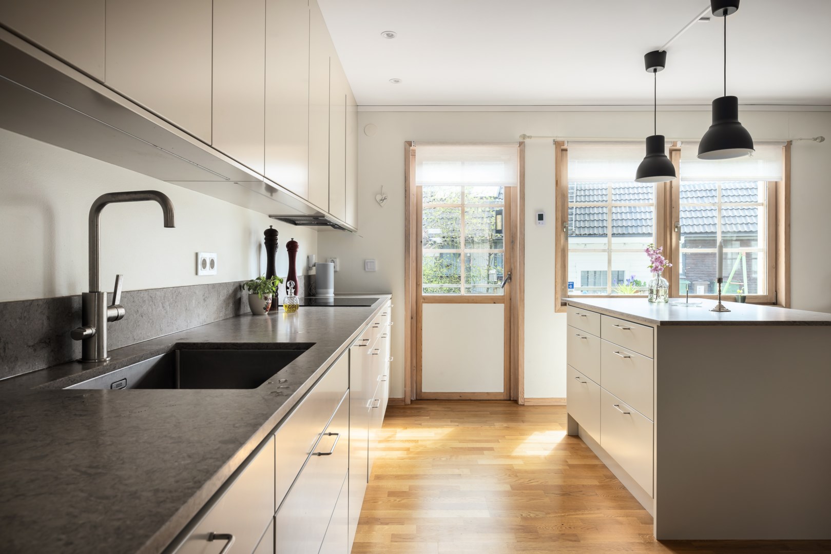 Bostadsbild från Lövdalsvägen 7, Såld i Björknäs, Nacka