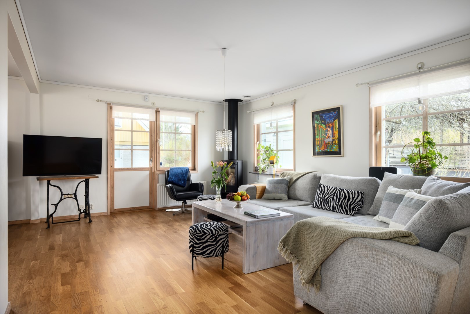 Bostadsbild från Lövdalsvägen 7, Såld i Björknäs, Nacka