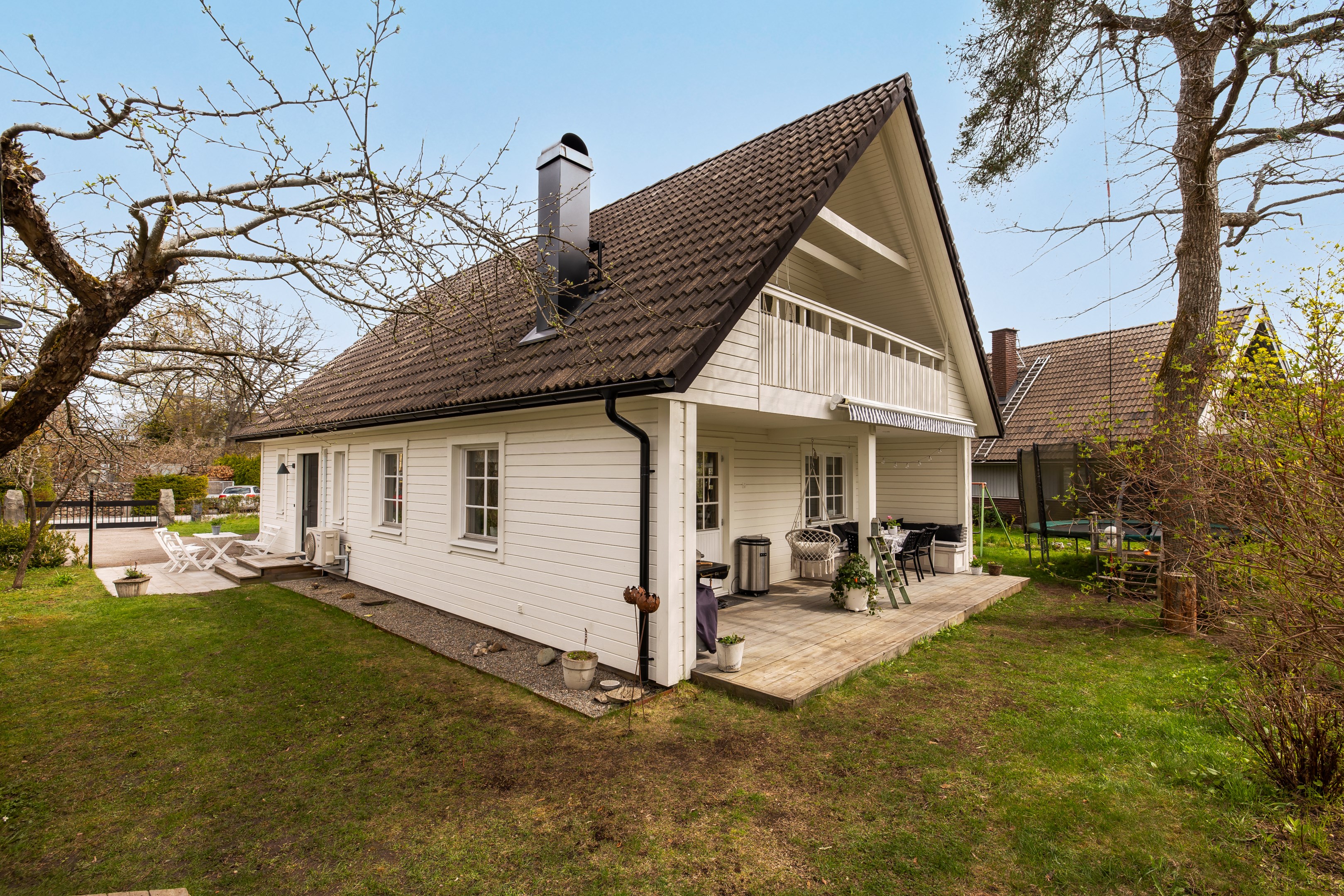 Bostadsbild från Lövdalsvägen 7, Såld i Björknäs, Nacka