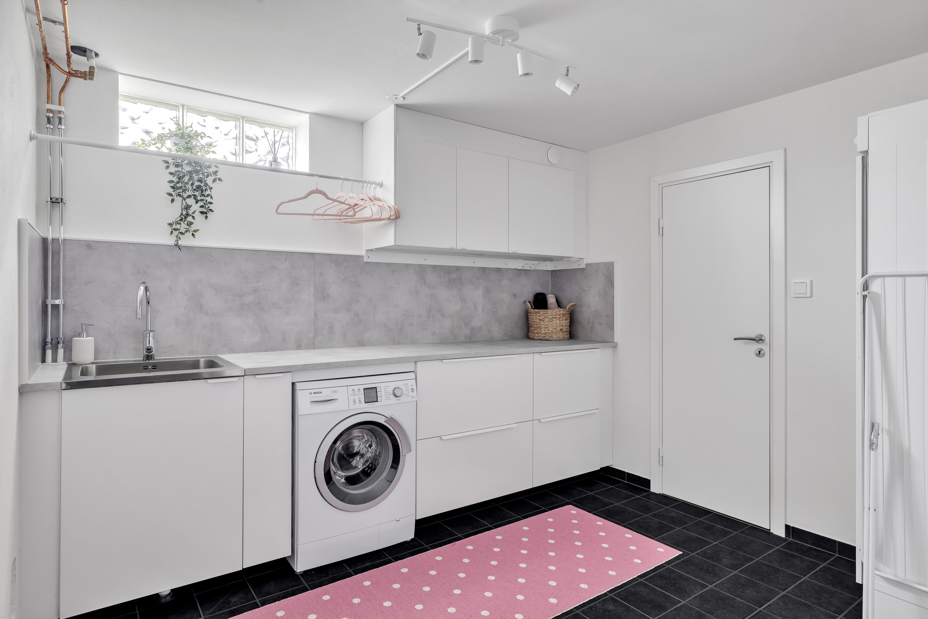 Bostadsbild från Snorrevägen 6, Såld i Gamla Uppsala, Uppsala