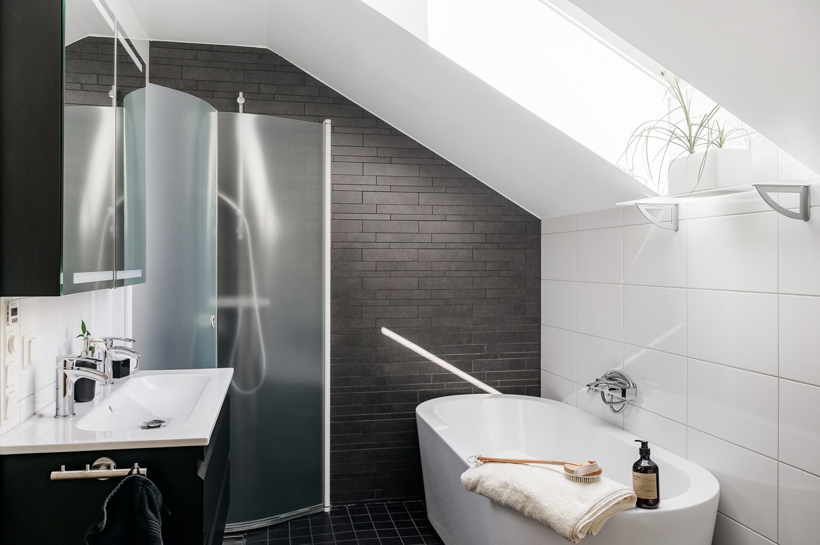 Bostadsbild från Skurusundsvägen 65, Såld i Skuru, Nacka