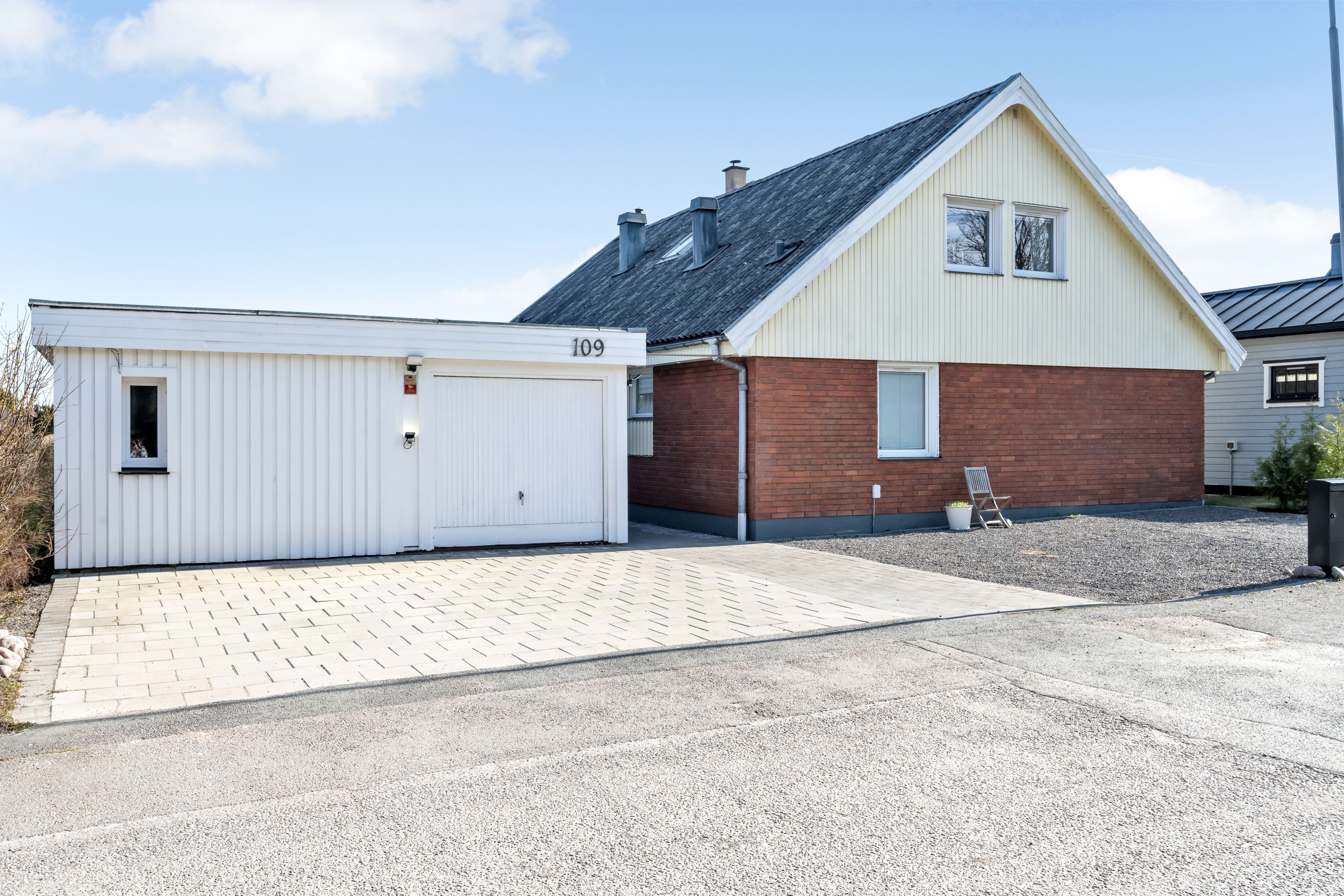 Bostadsbild från Vitkålsgatan 109, Såld i Årsta, Uppsala