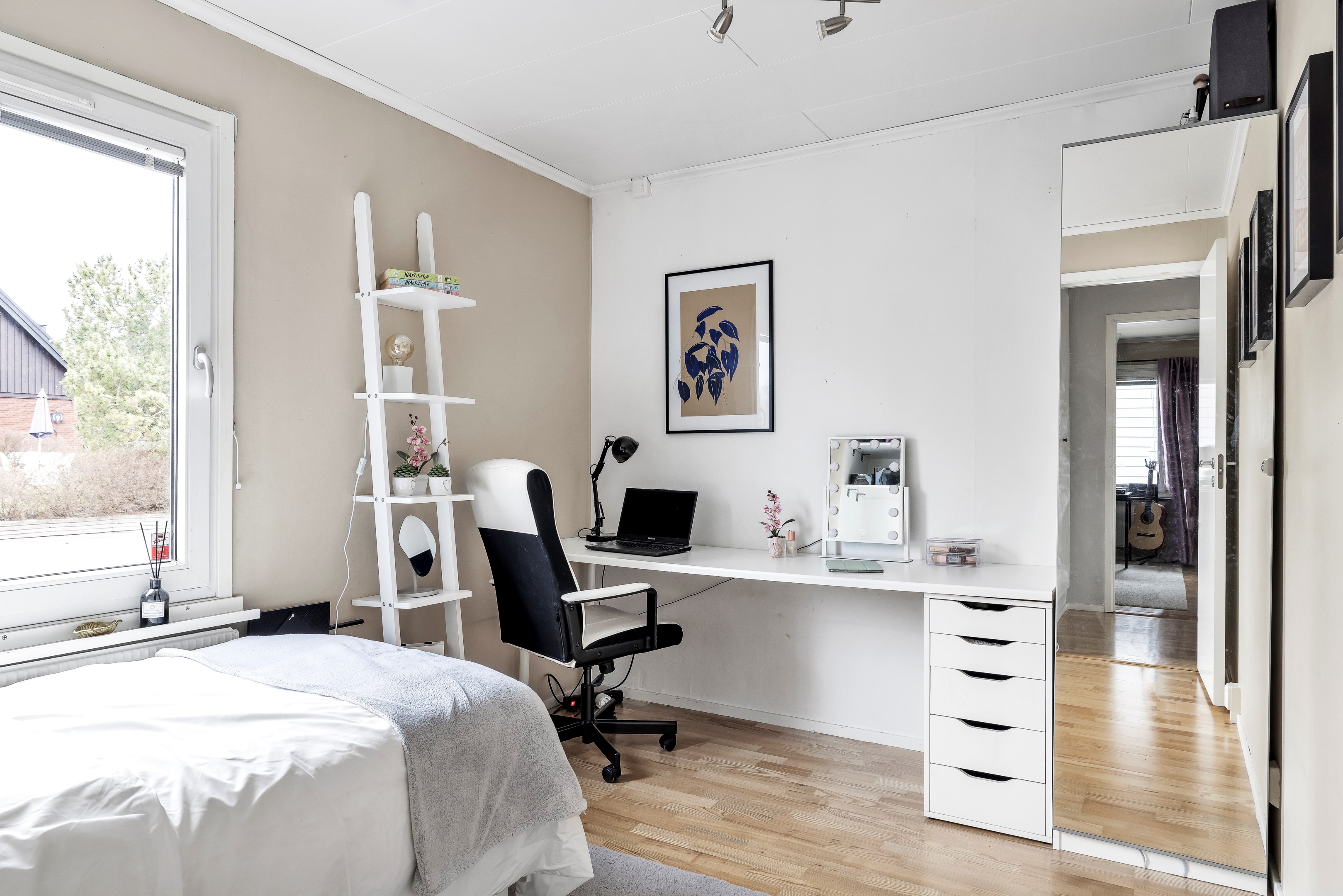 Bostadsbild från Vitkålsgatan 109, Såld i Årsta, Uppsala