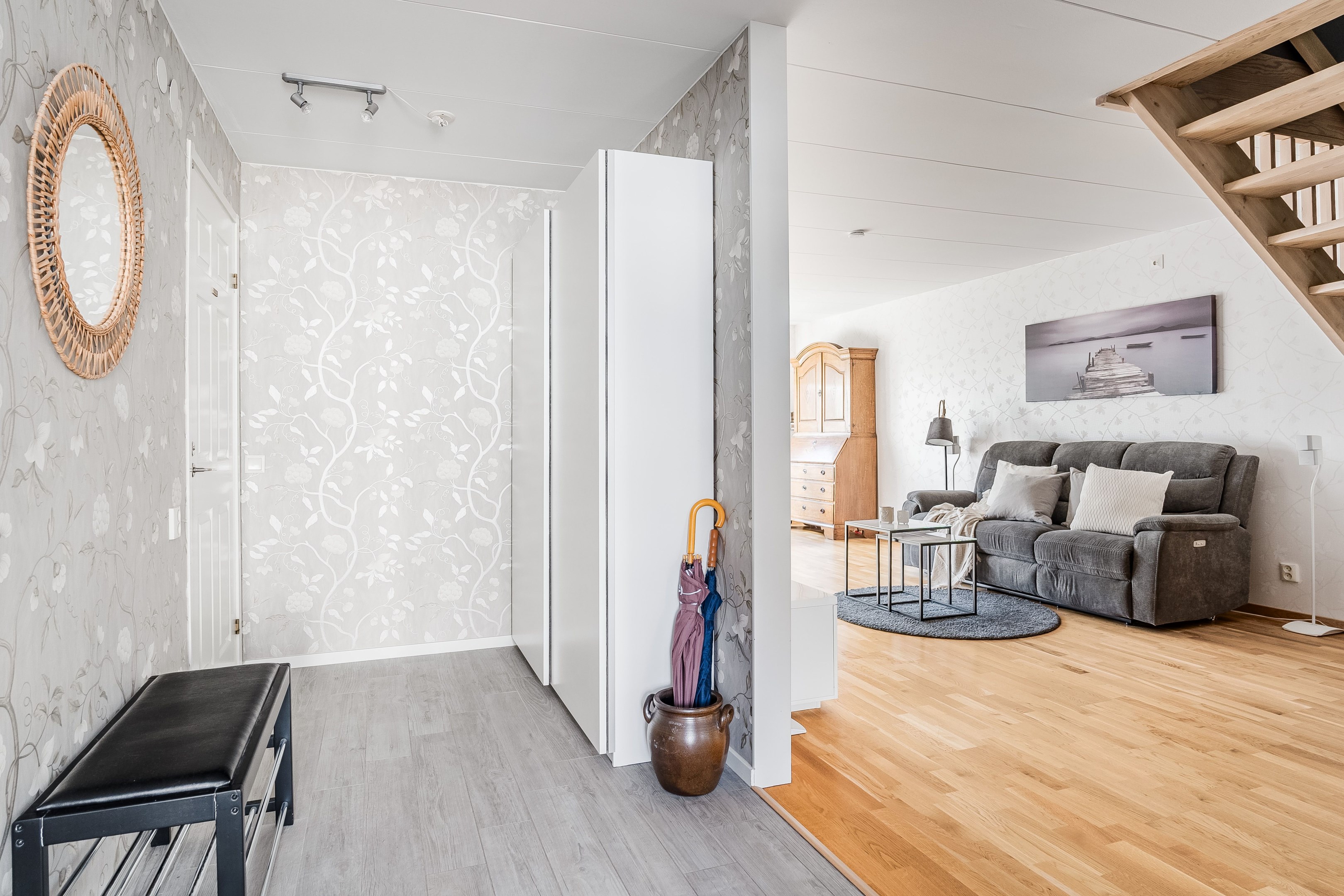 Bostadsbild från Hollandsresan 314, Såld i Sävja, Uppsala