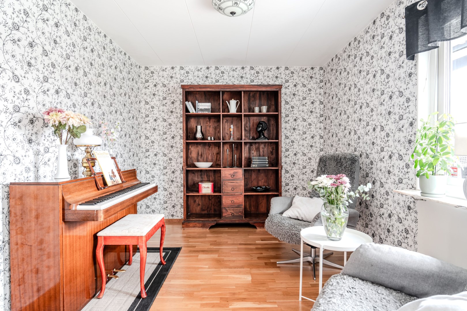 Bostadsbild från Hollandsresan 314, Såld i Sävja, Uppsala