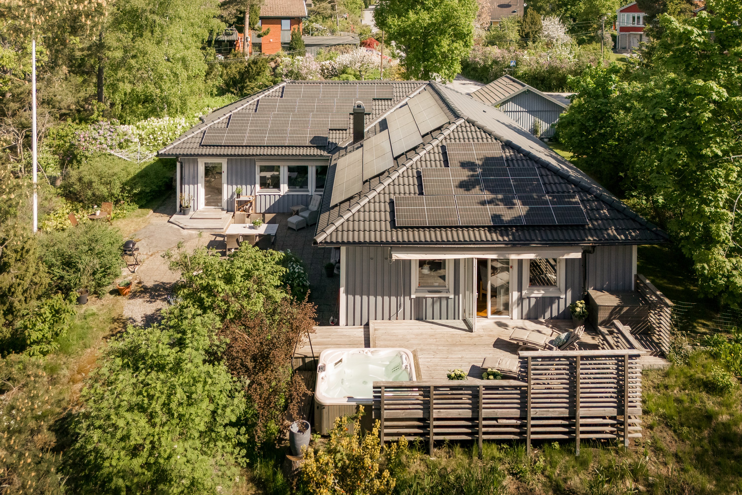 Bostadsbild från Liljekonvaljens väg 28, Såld i Lännersta, Nacka