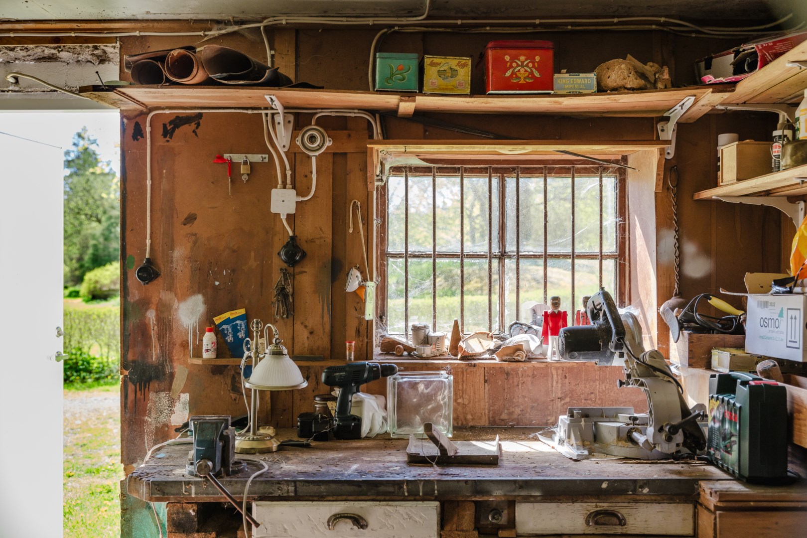 Verkstadsdel med anslutande förråd