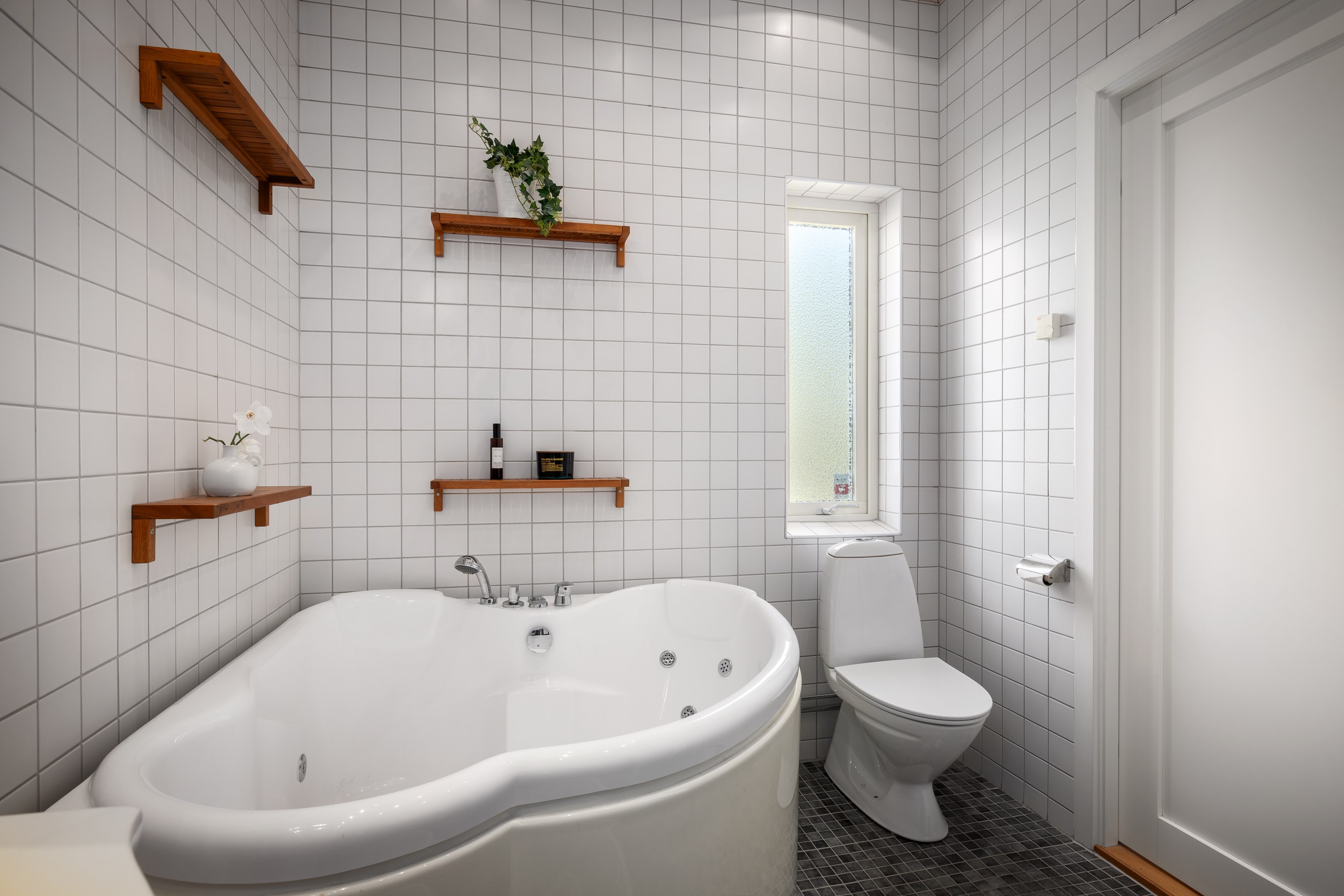 Bostadsbild från Prästbergsvägen 10, Såld i Lilla Björknäs, Nacka