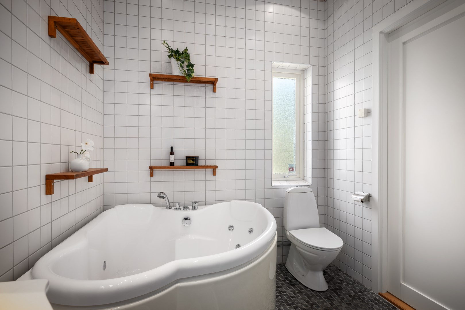 Bostadsbild från Prästbergsvägen 10, Såld i Lilla Björknäs, Nacka