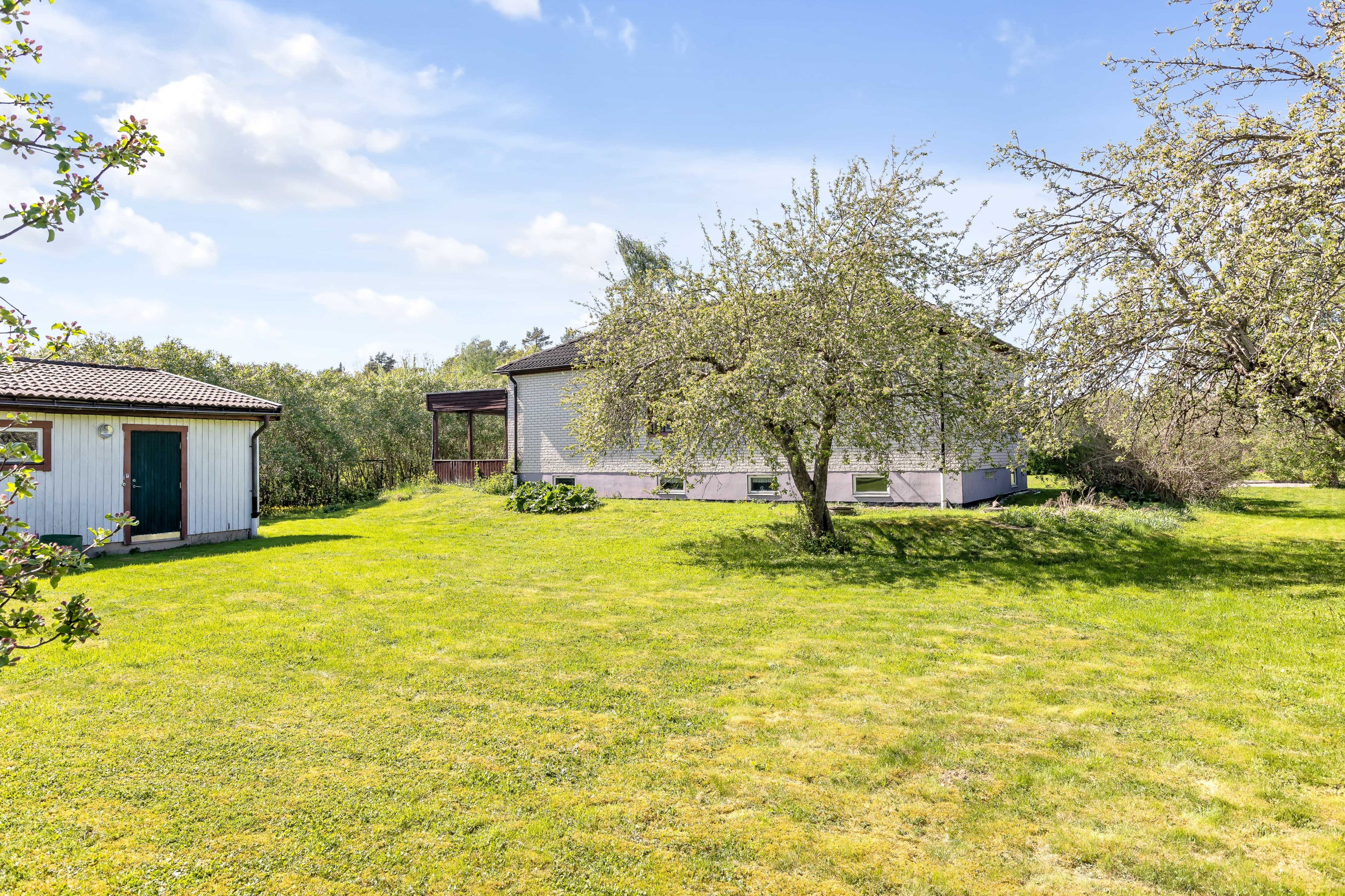 Bostadsbild från Nordhemsvägen 1, Kommande i Norra Gottsunda Villaområde, Uppsala